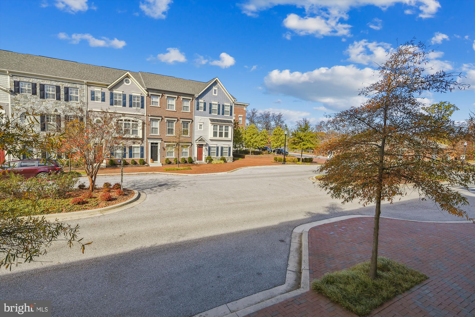 VILLAGE GREENS - Residential Lease