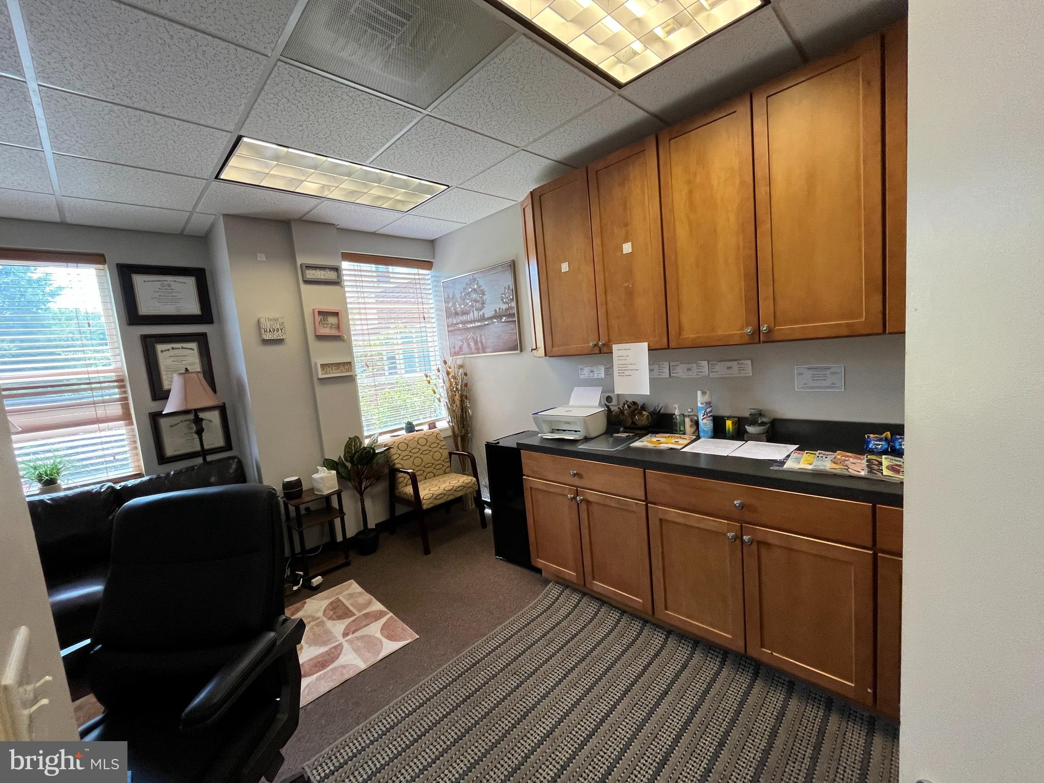 ASHBURN CROSSROADS - Commercial Lease