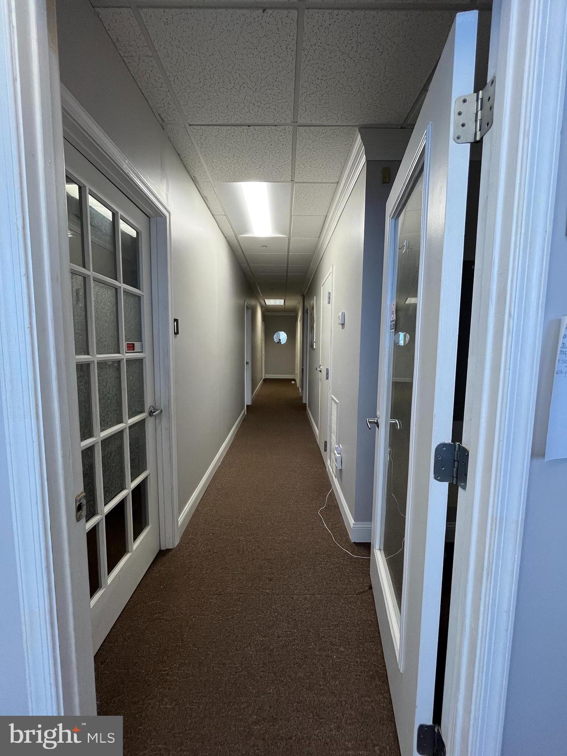 ASHBURN CROSSROADS - Commercial Lease