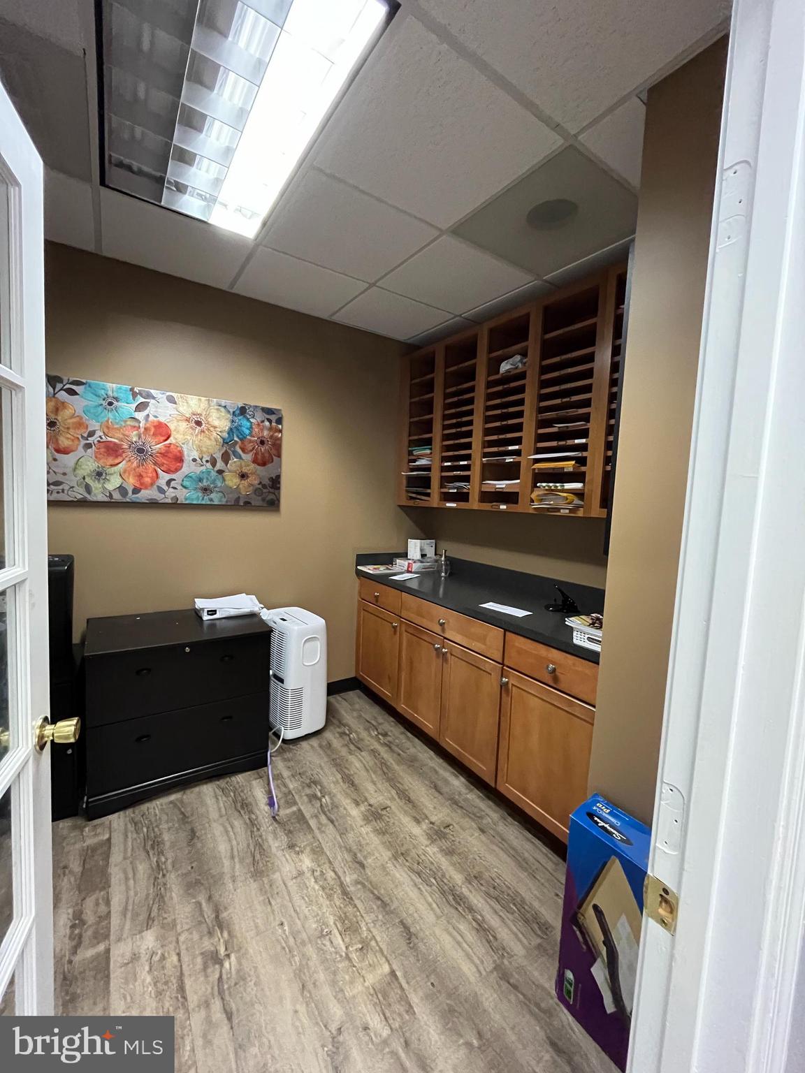 ASHBURN CROSSROADS - Commercial Lease