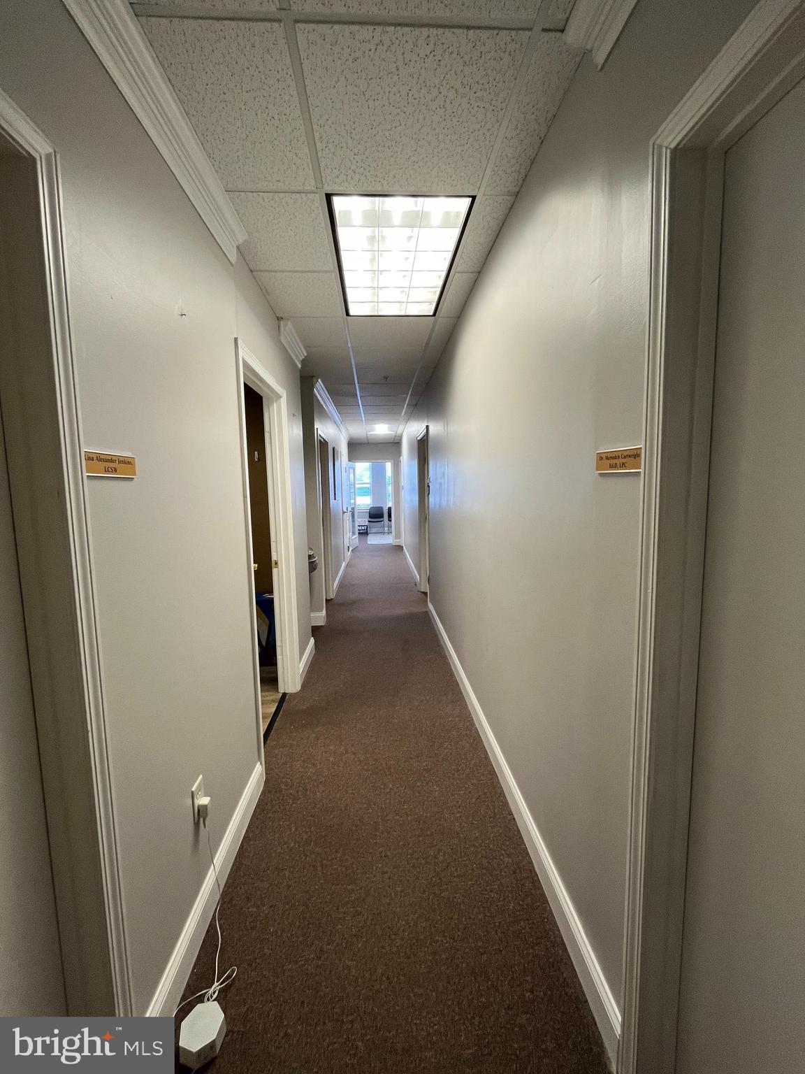 ASHBURN CROSSROADS - Commercial Lease