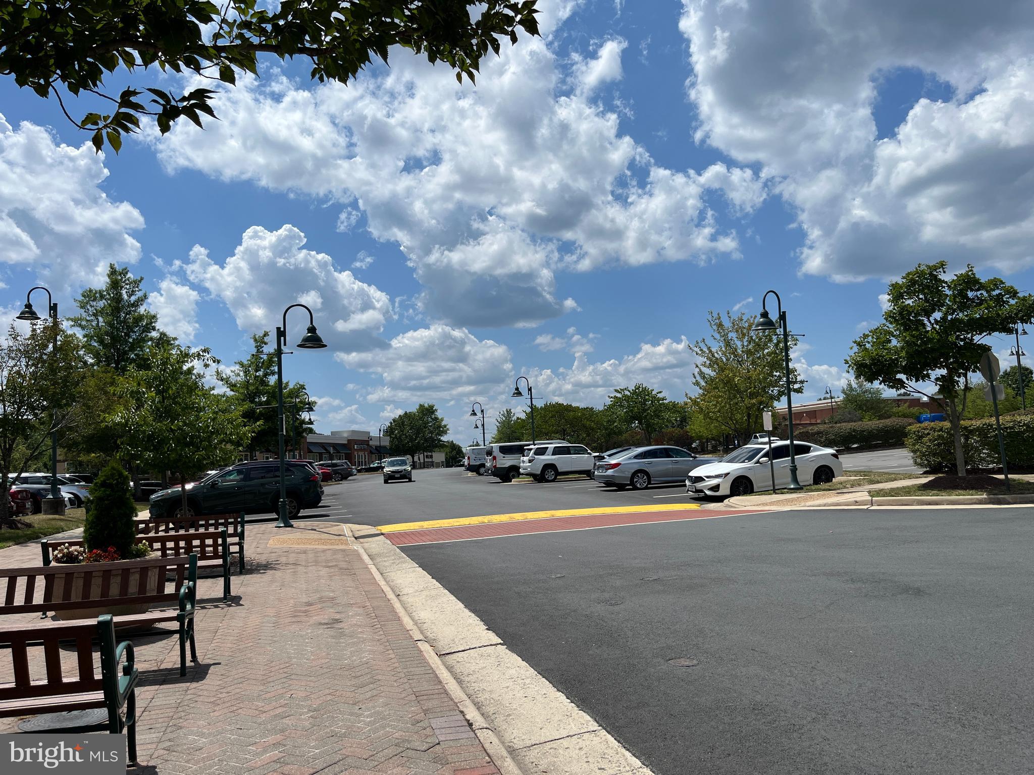 ASHBURN CROSSROADS - Commercial Lease