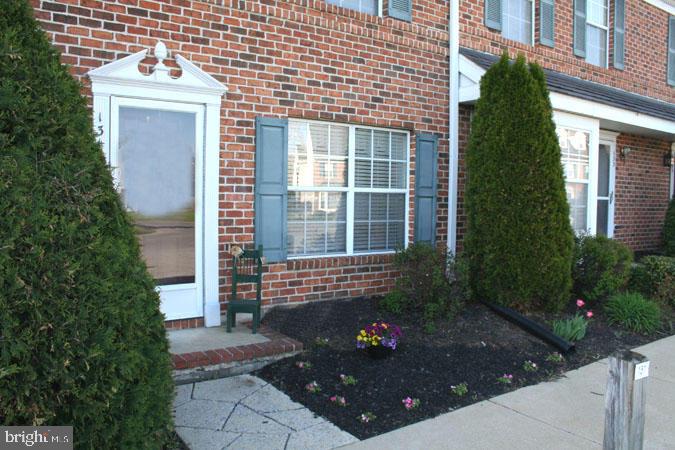 GRANDVIEW CHASE - Residential