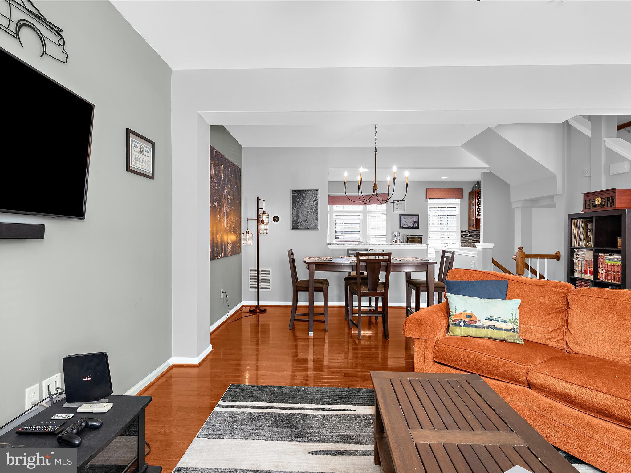 RED RUN VILLA - Residential