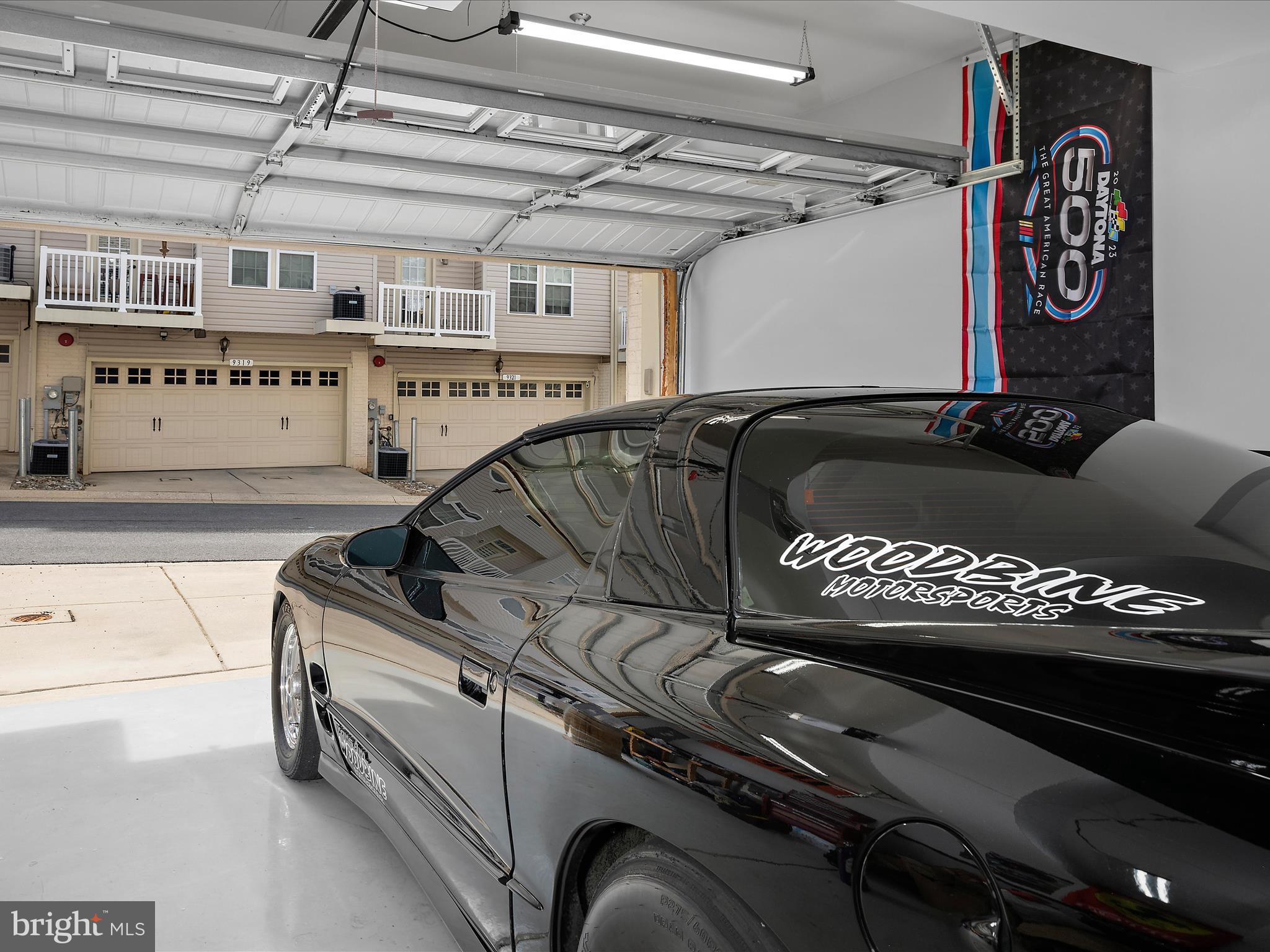 RED RUN VILLA - Residential