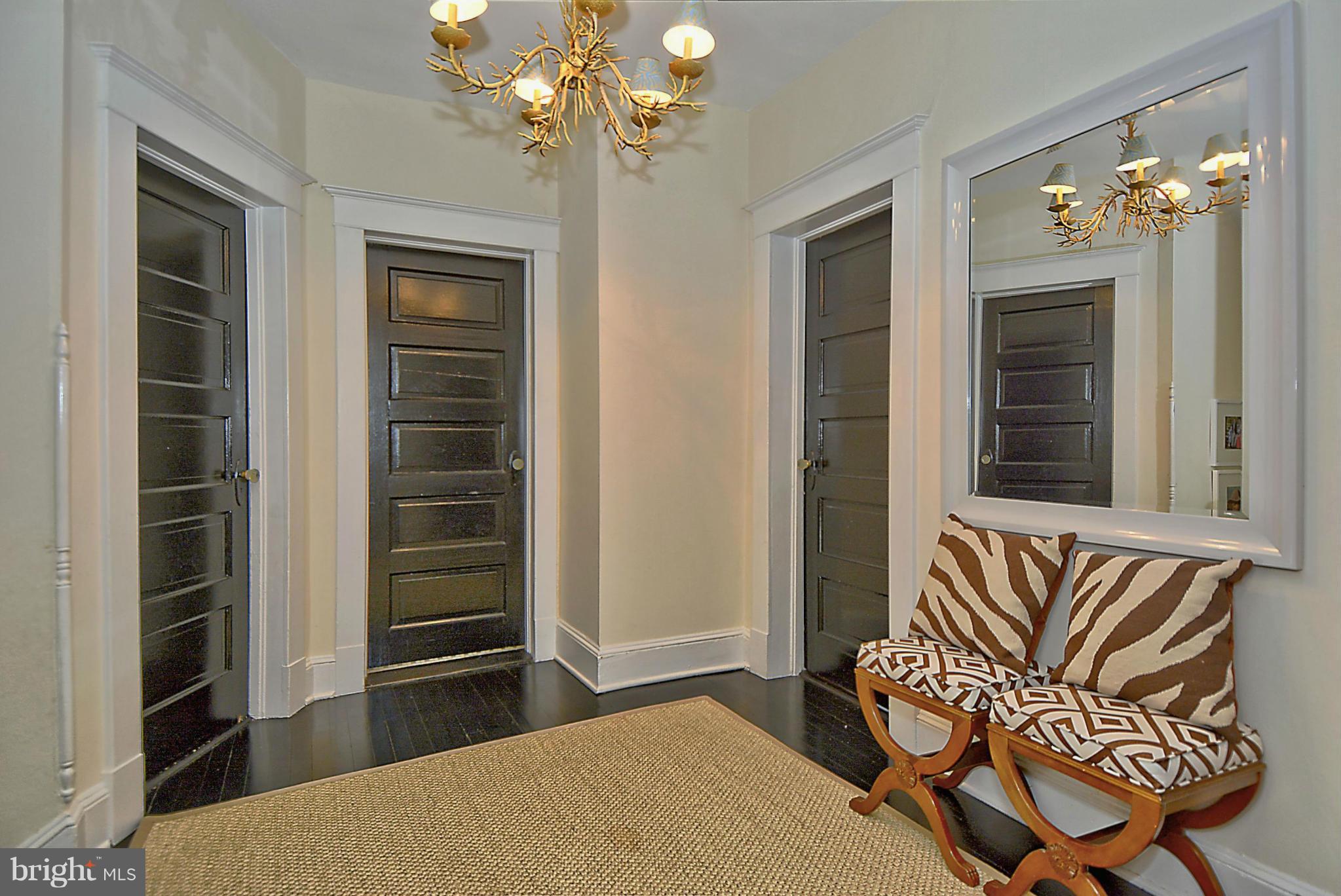 MURRAY HILL - Residential