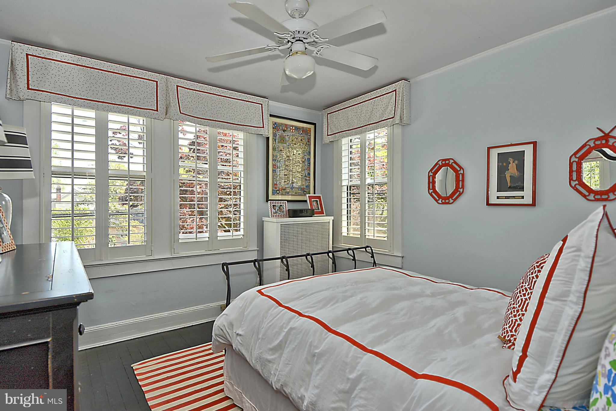 MURRAY HILL - Residential