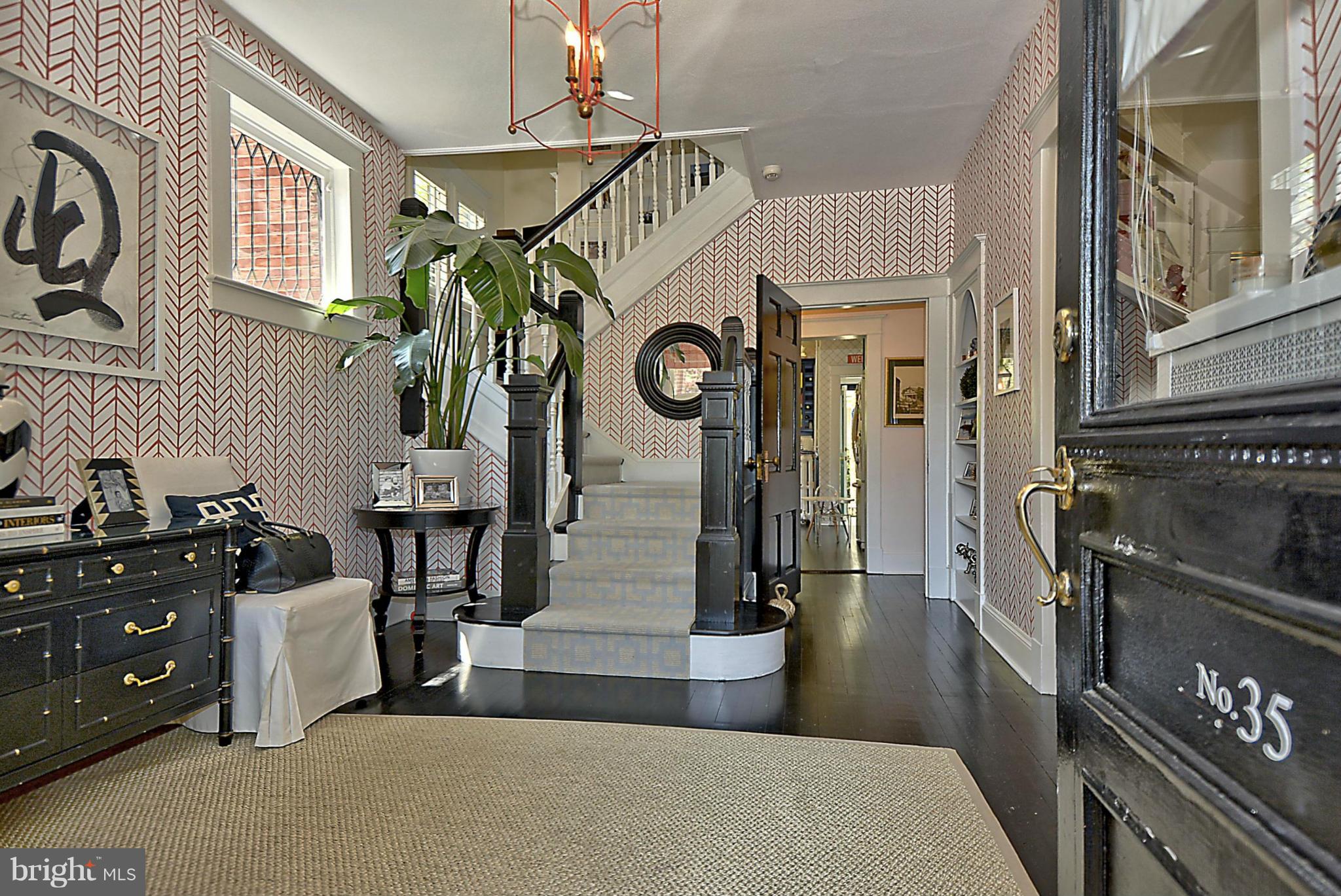 MURRAY HILL - Residential