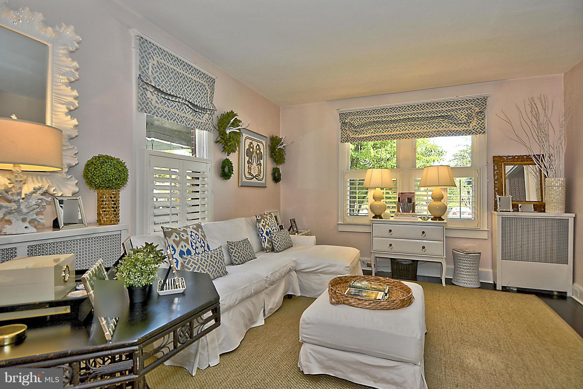 MURRAY HILL - Residential