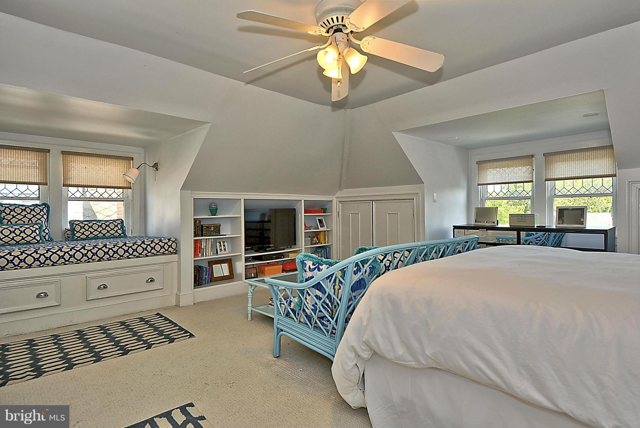 MURRAY HILL - Residential