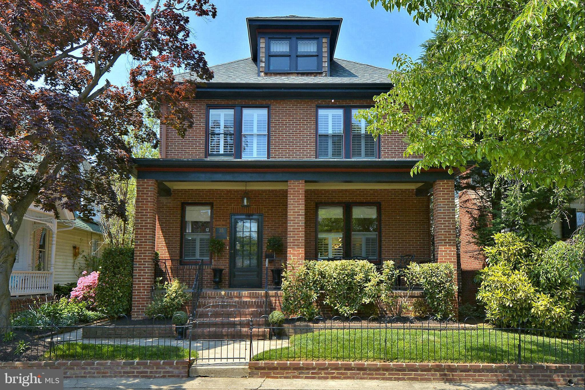 MURRAY HILL - Residential