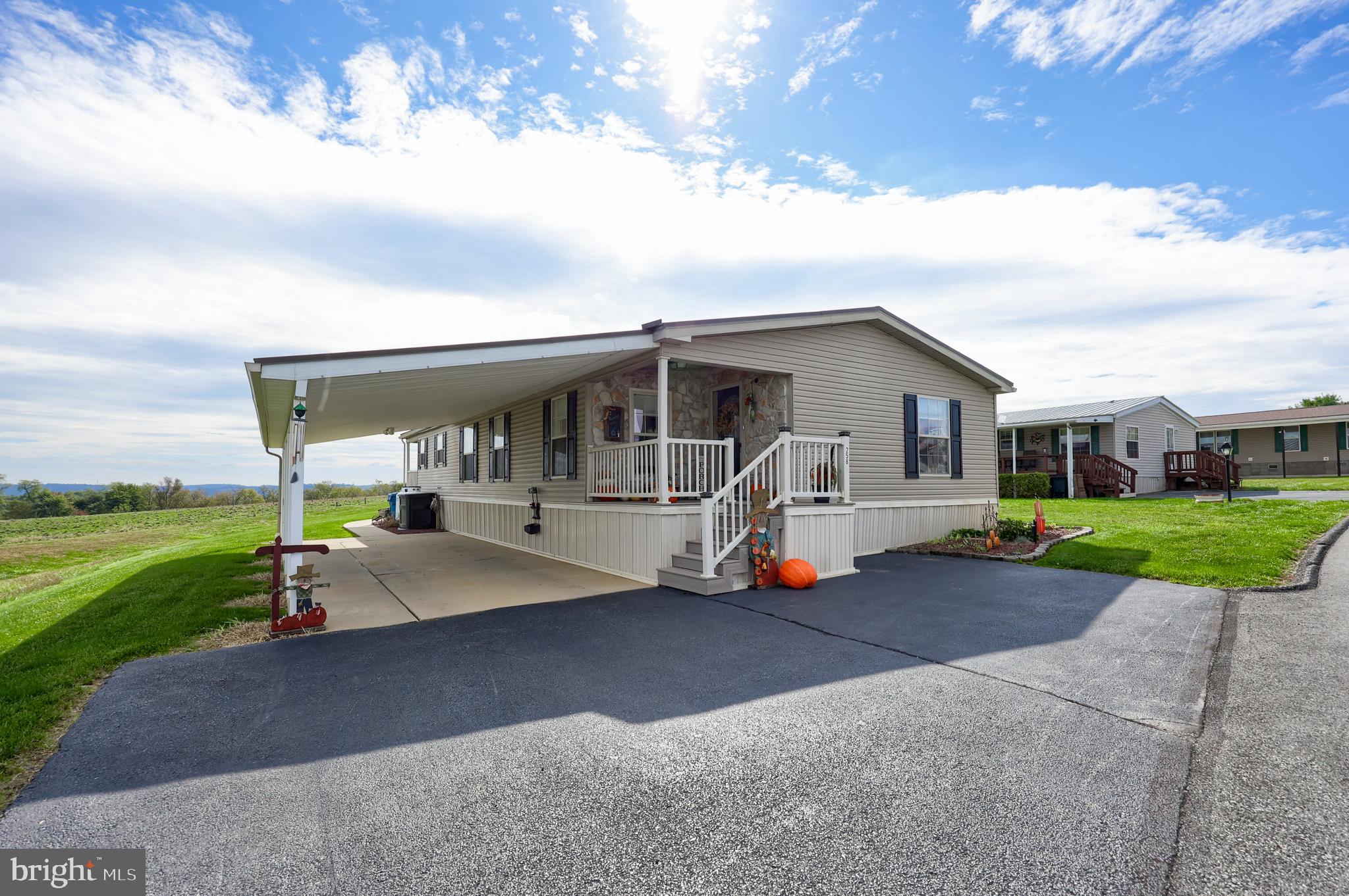 YORKANA MHP - Residential