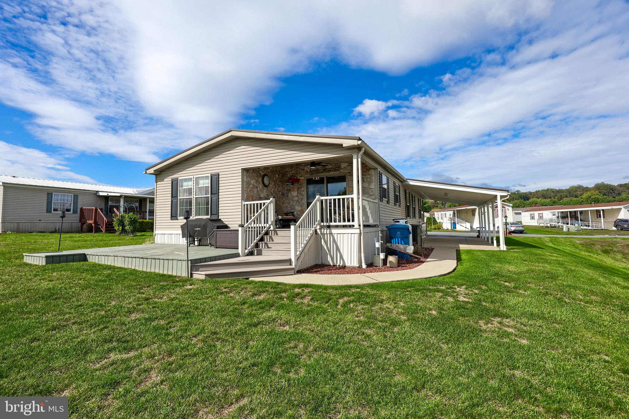 YORKANA MHP - Residential