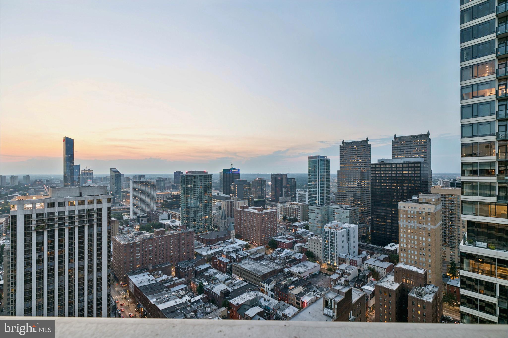 RITTENHOUSE SQUARE - Residential