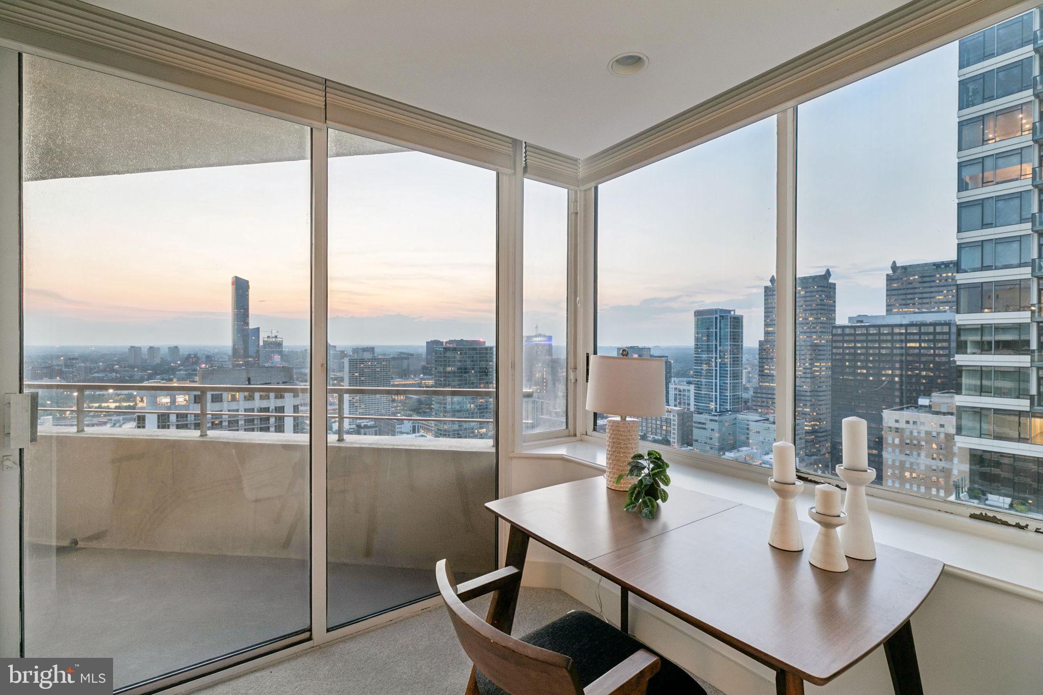 RITTENHOUSE SQUARE - Residential