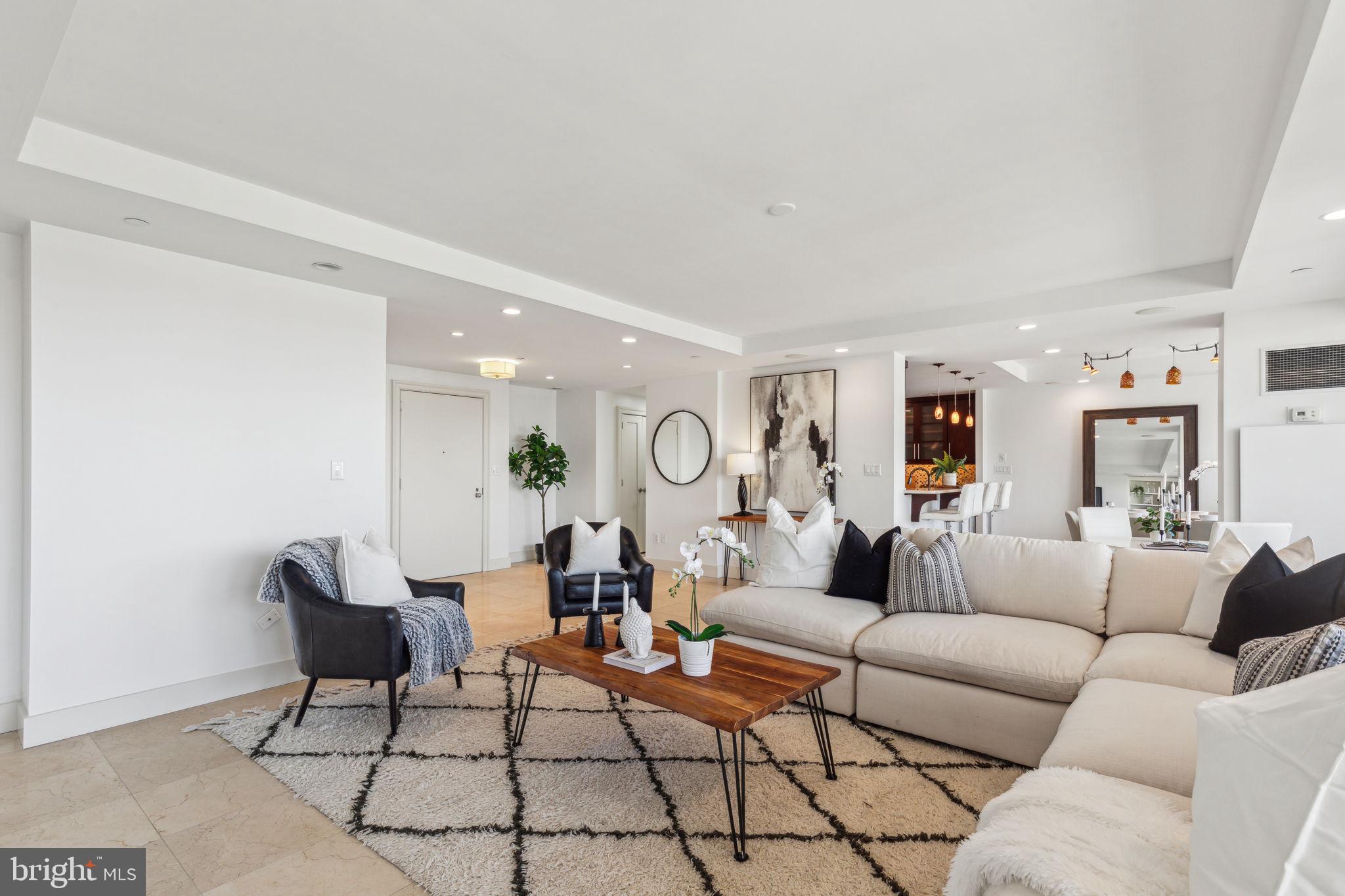 202 W RITTENHOUSE SQUARE 10 3203