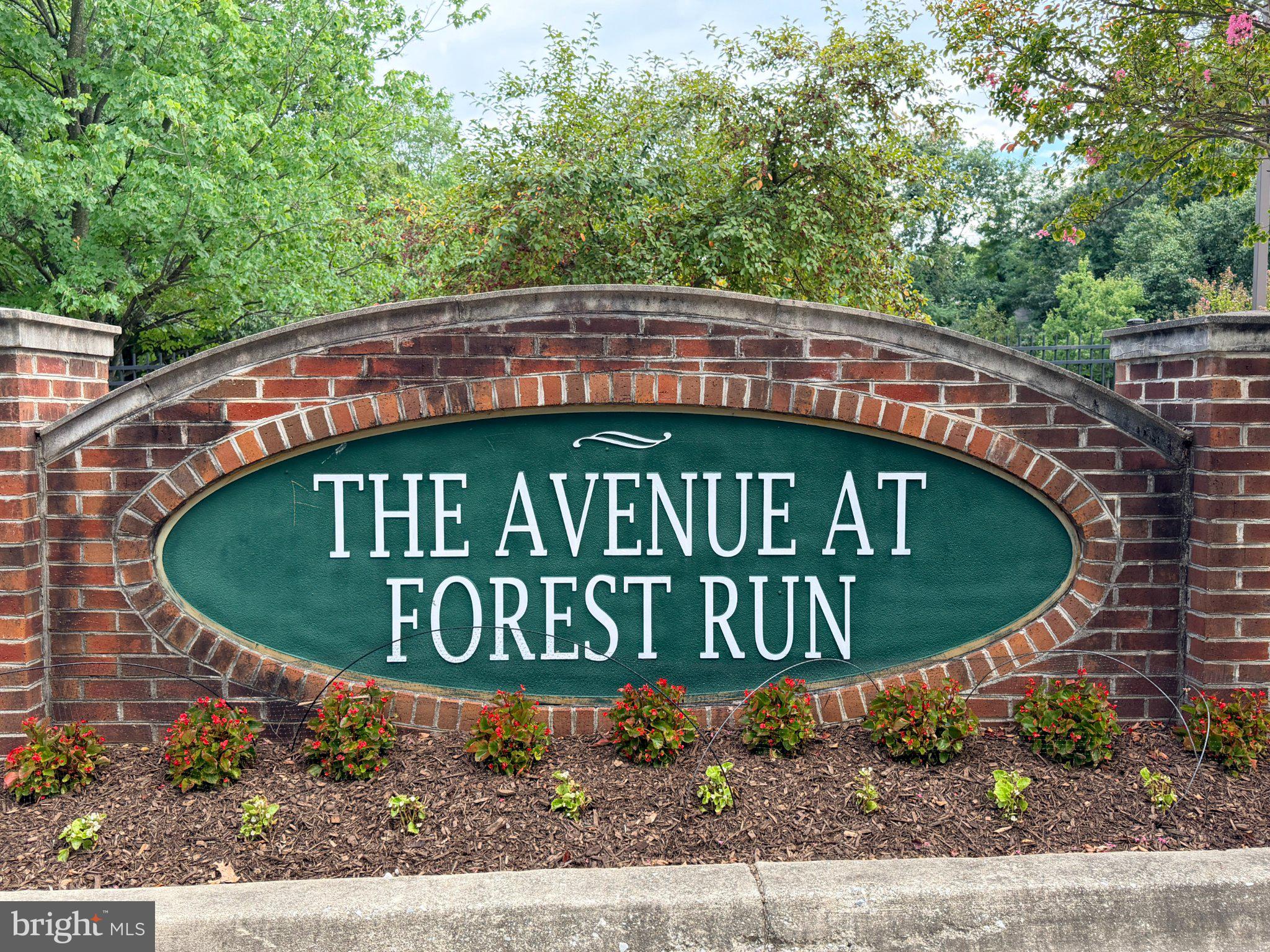 2801 FOREST RUN 1-406