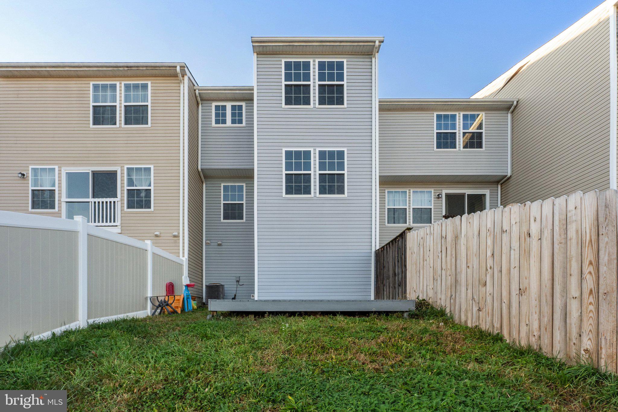 STONEBROOK VILLAGE - Residential Lease