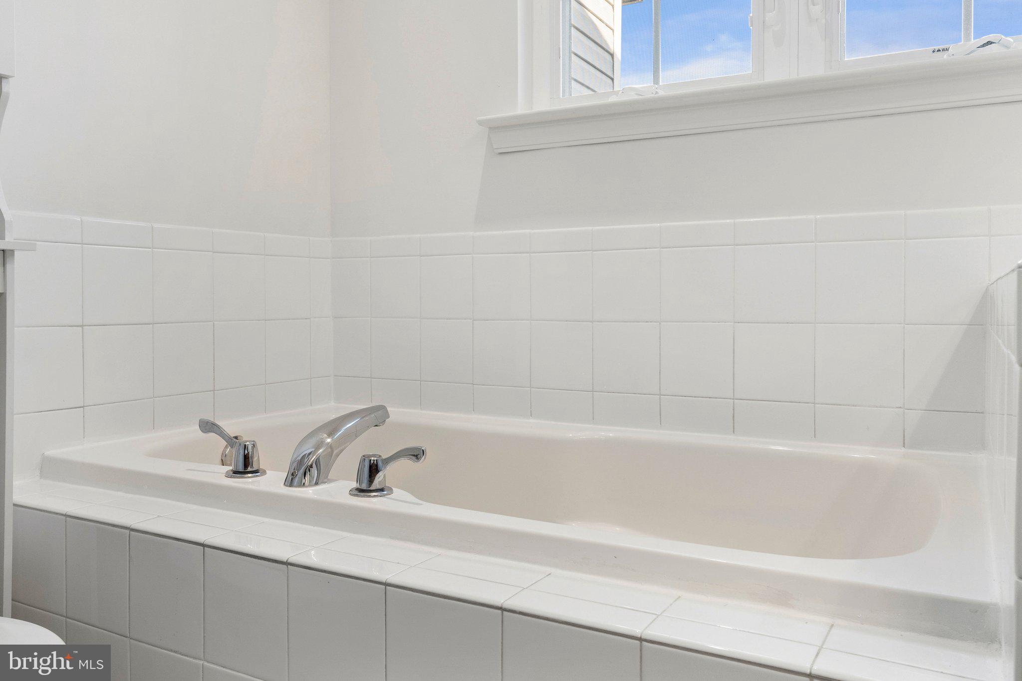 STONEBROOK VILLAGE - Residential Lease