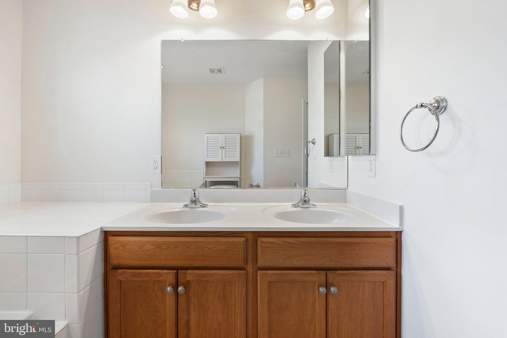 STONEBROOK VILLAGE - Residential Lease