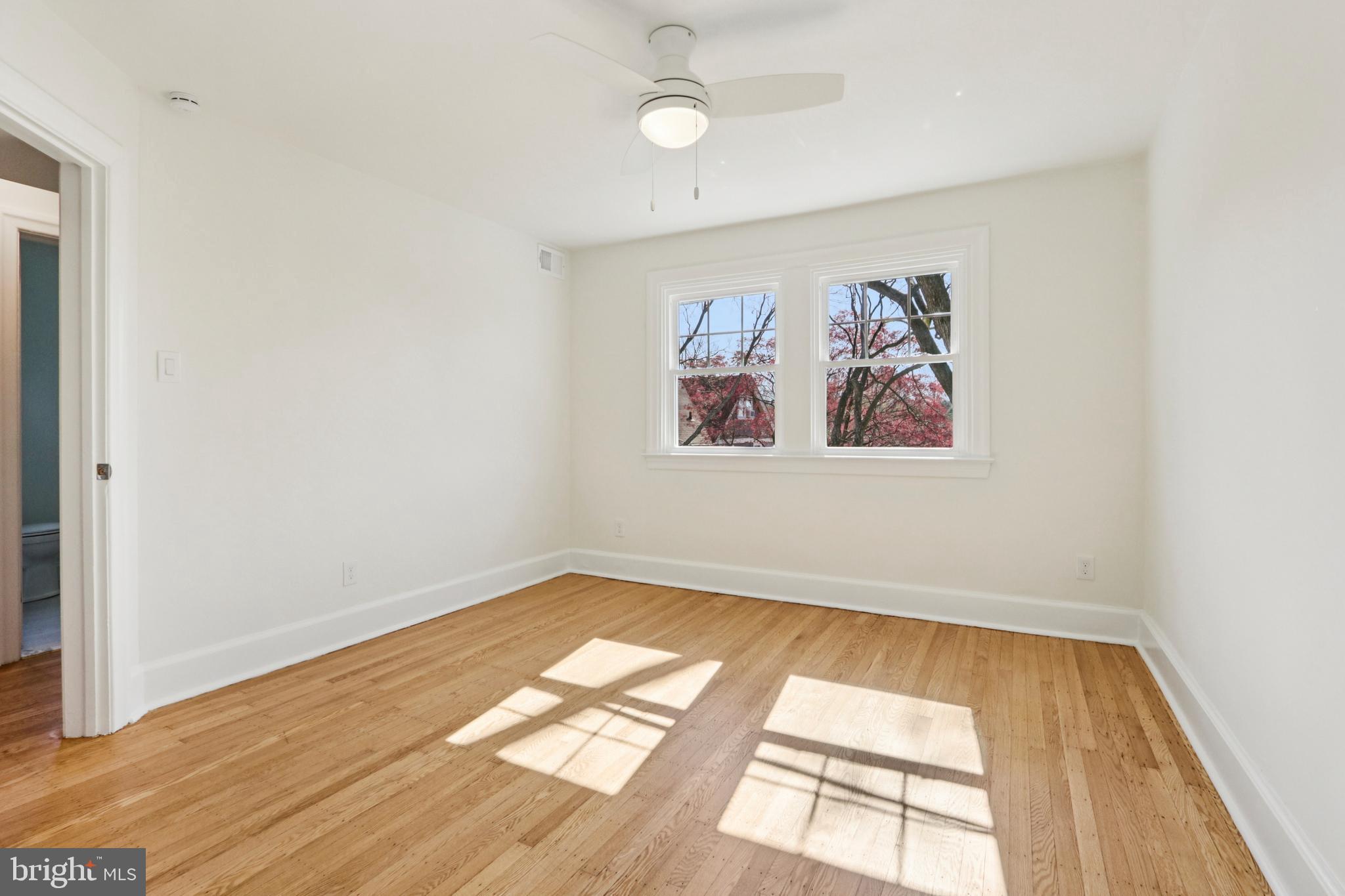 COLLEGE PARK - Residential