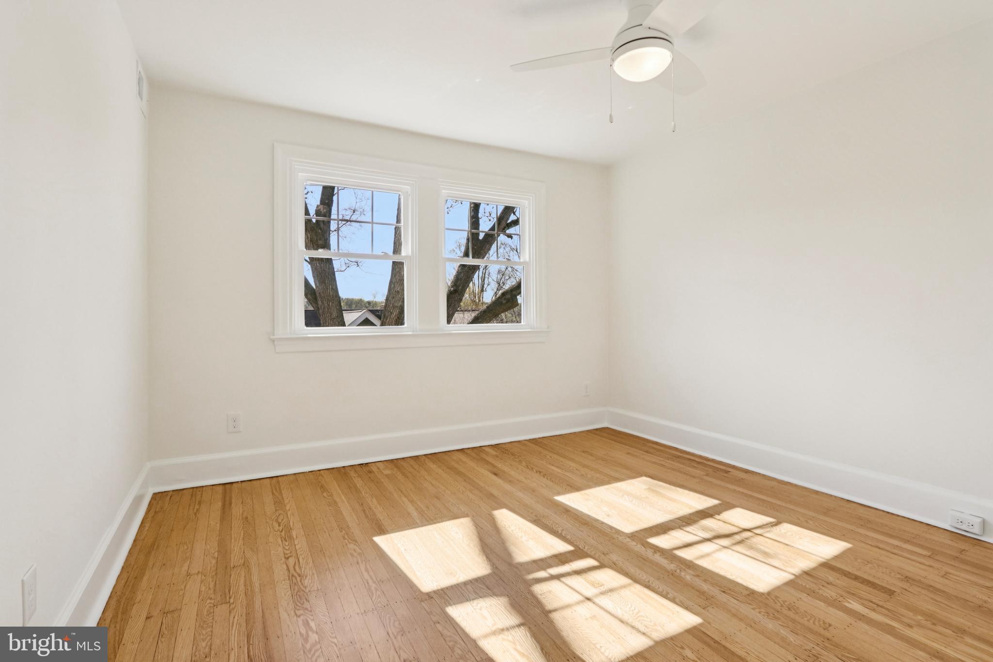 COLLEGE PARK - Residential