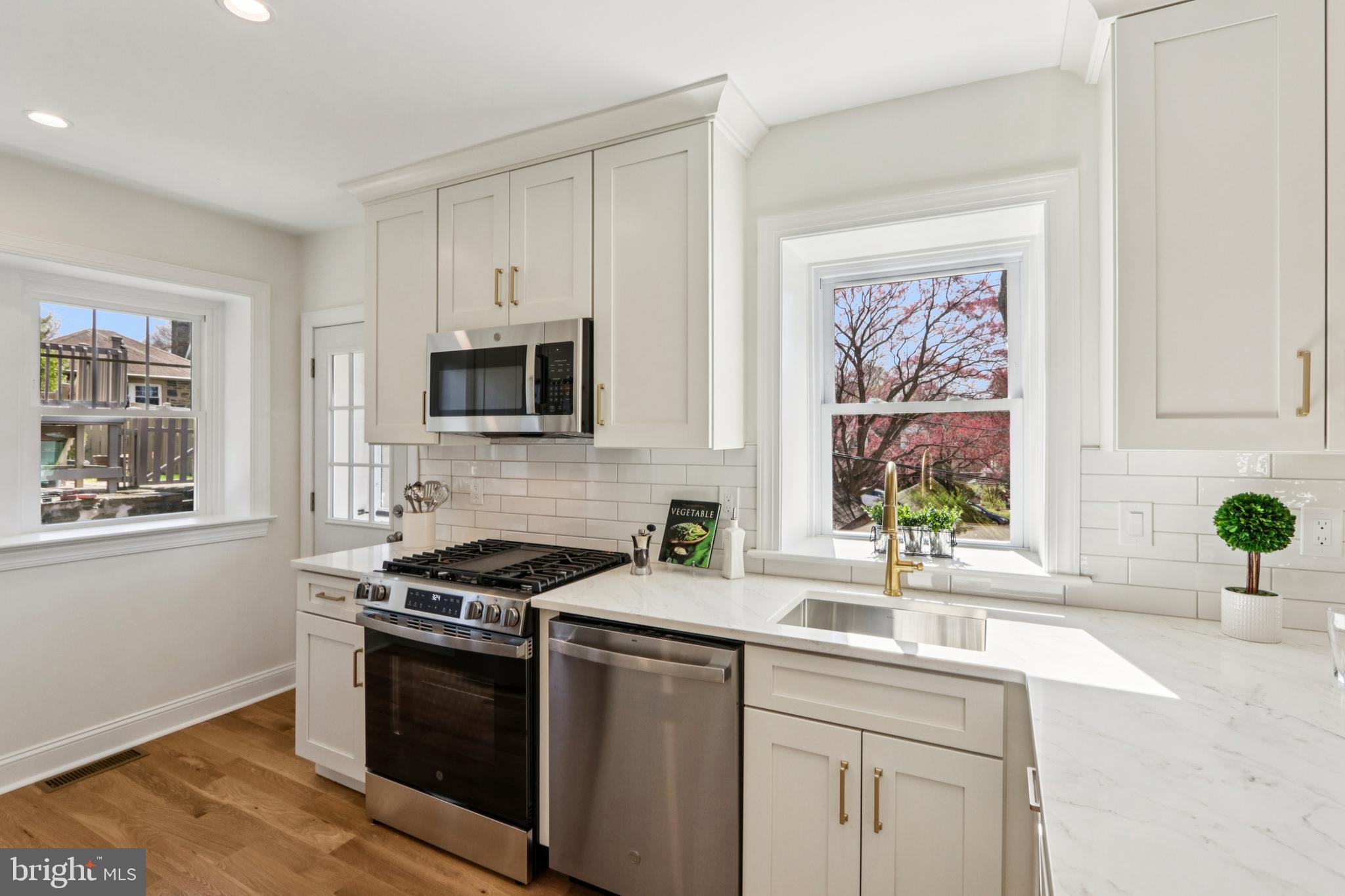 COLLEGE PARK - Residential