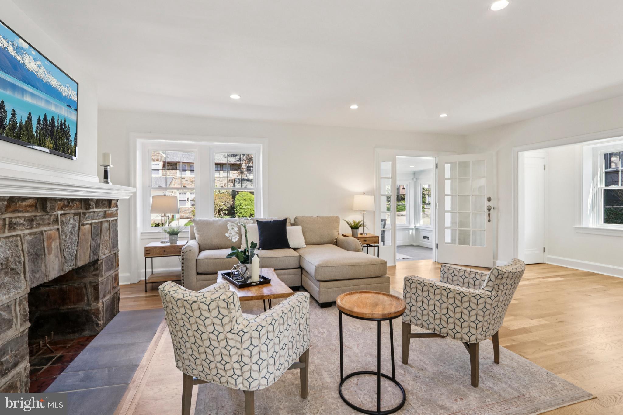 COLLEGE PARK - Residential