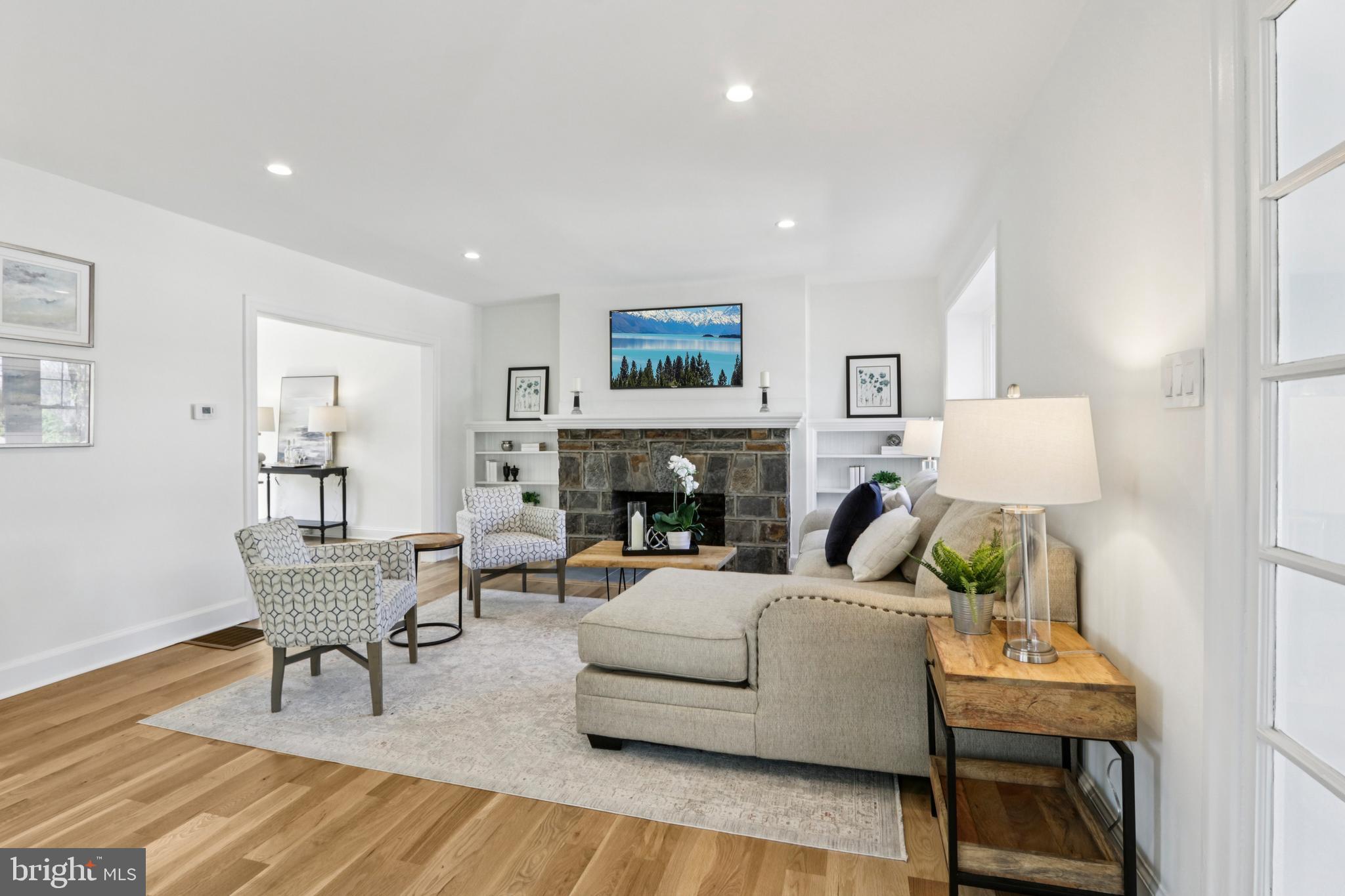 COLLEGE PARK - Residential