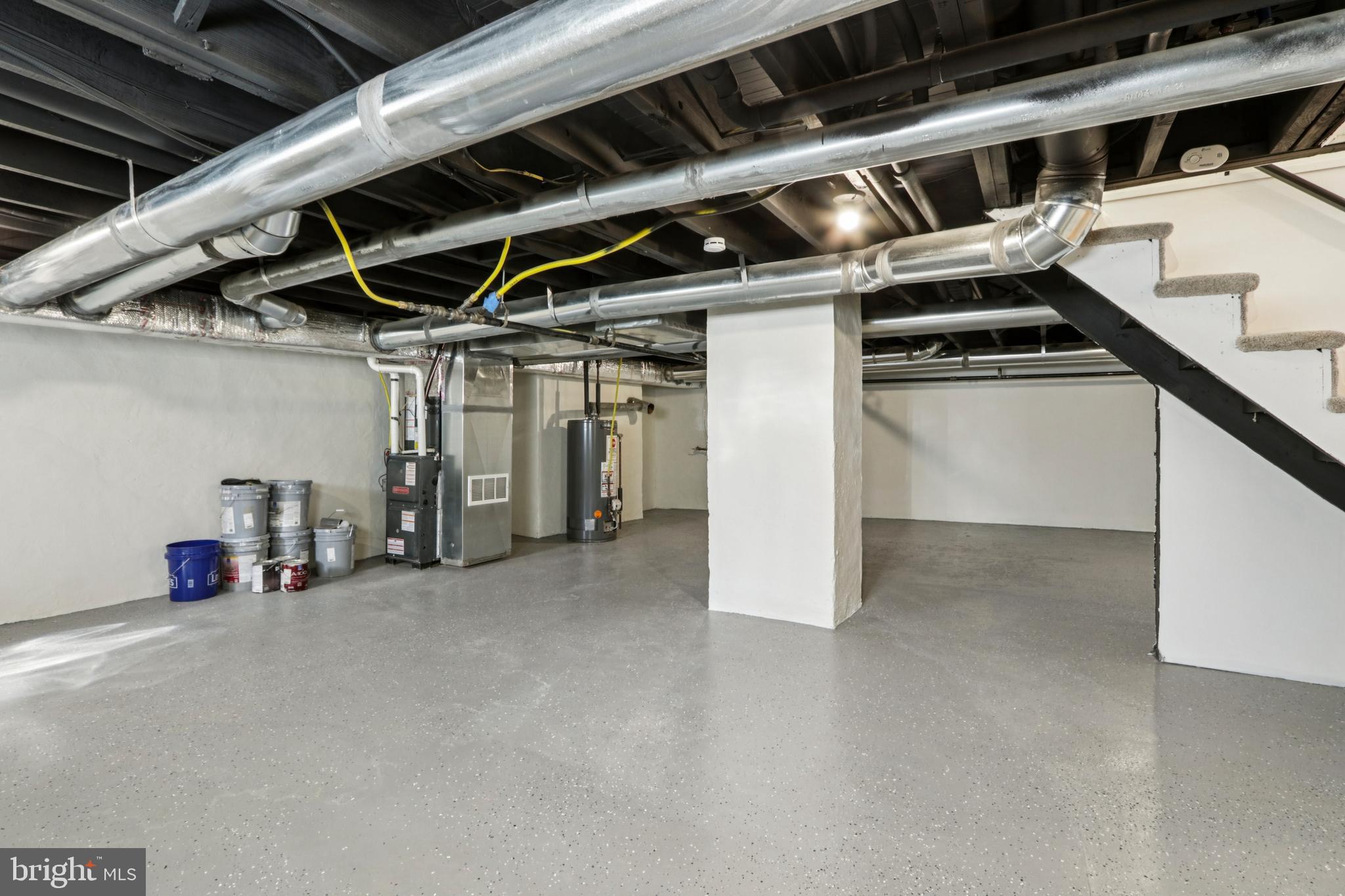 COLLEGE PARK - Residential