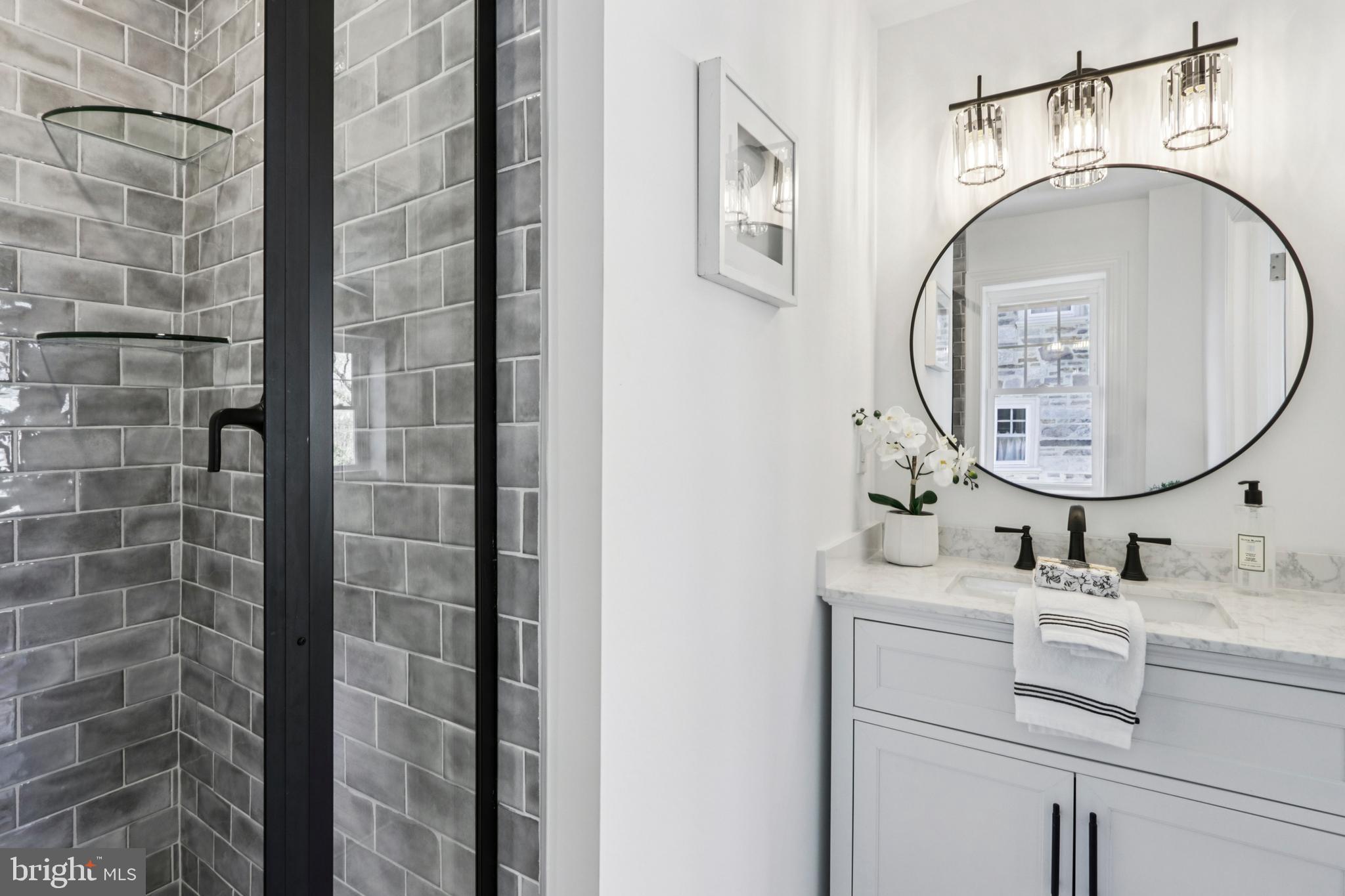 COLLEGE PARK - Residential