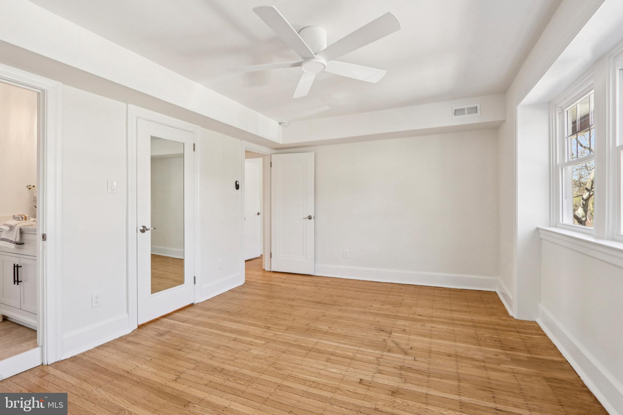 COLLEGE PARK - Residential