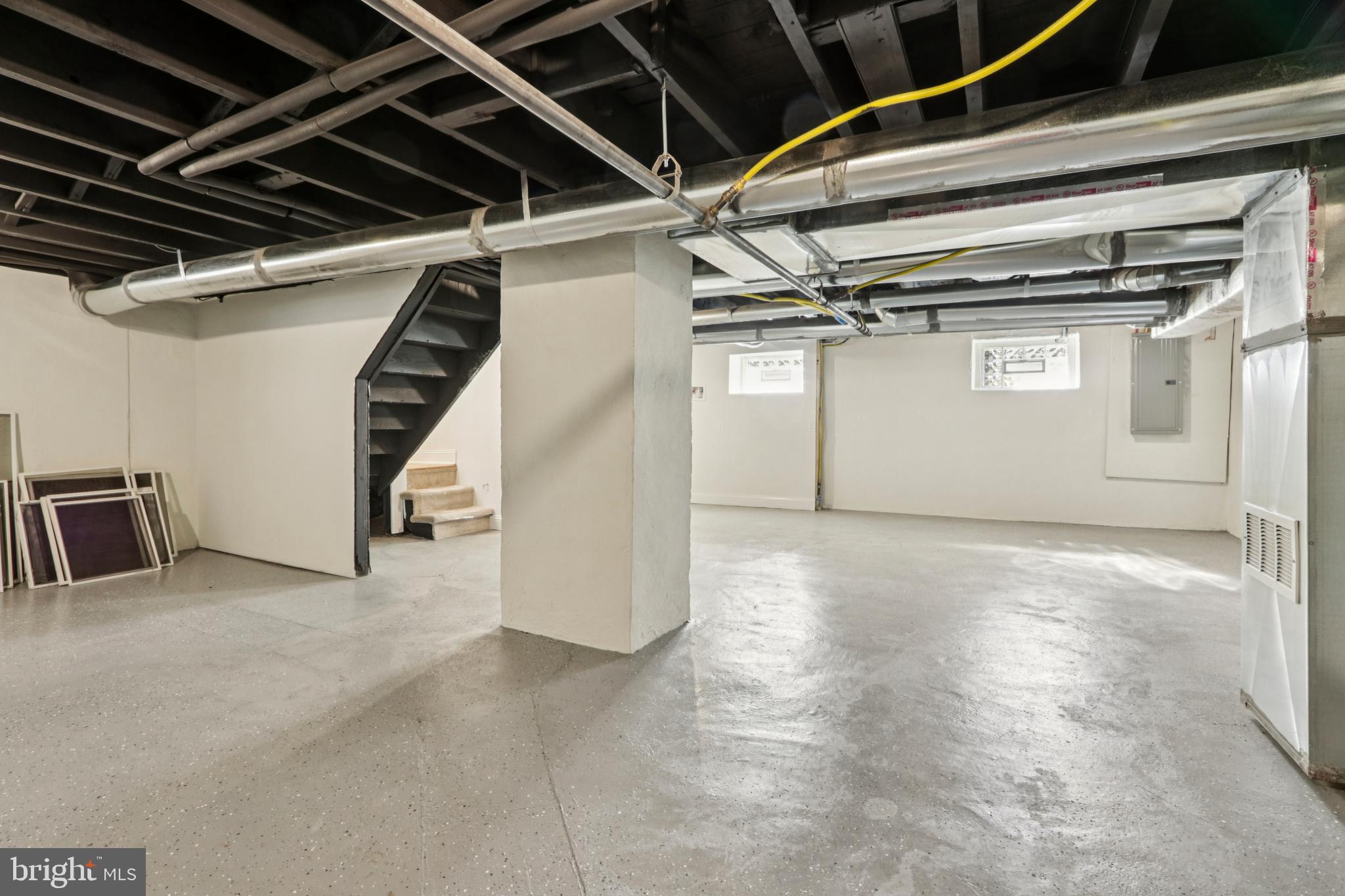 COLLEGE PARK - Residential