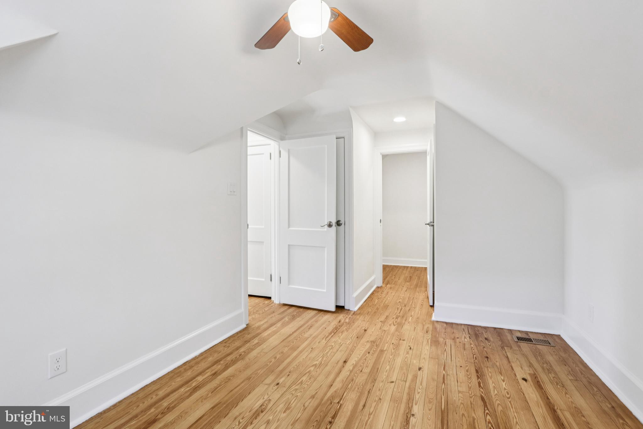 COLLEGE PARK - Residential