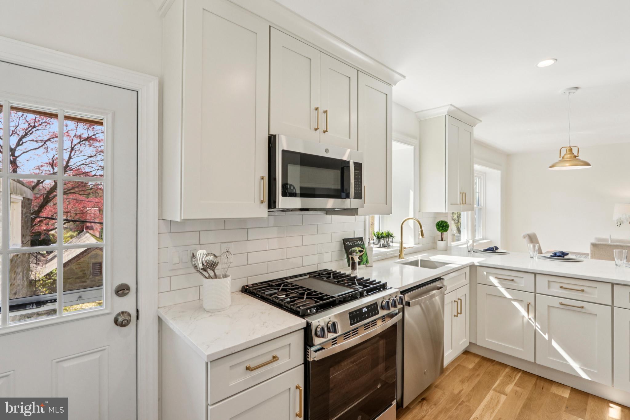 COLLEGE PARK - Residential