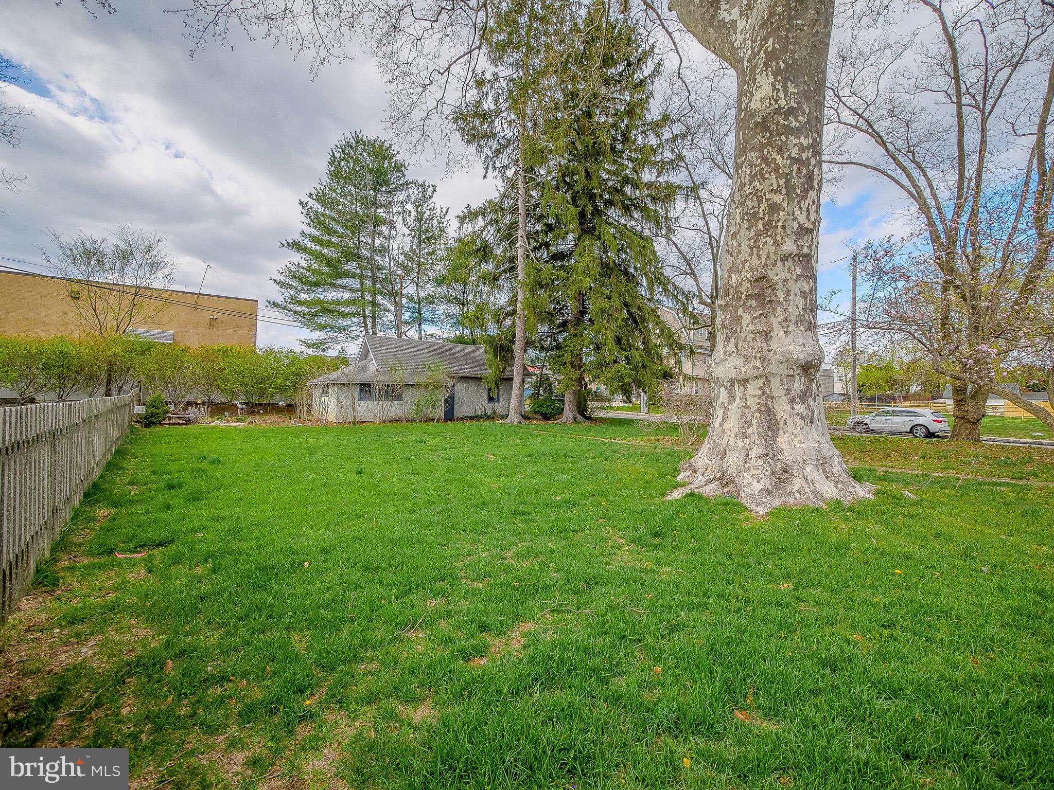 HAVERTOWN - Residential