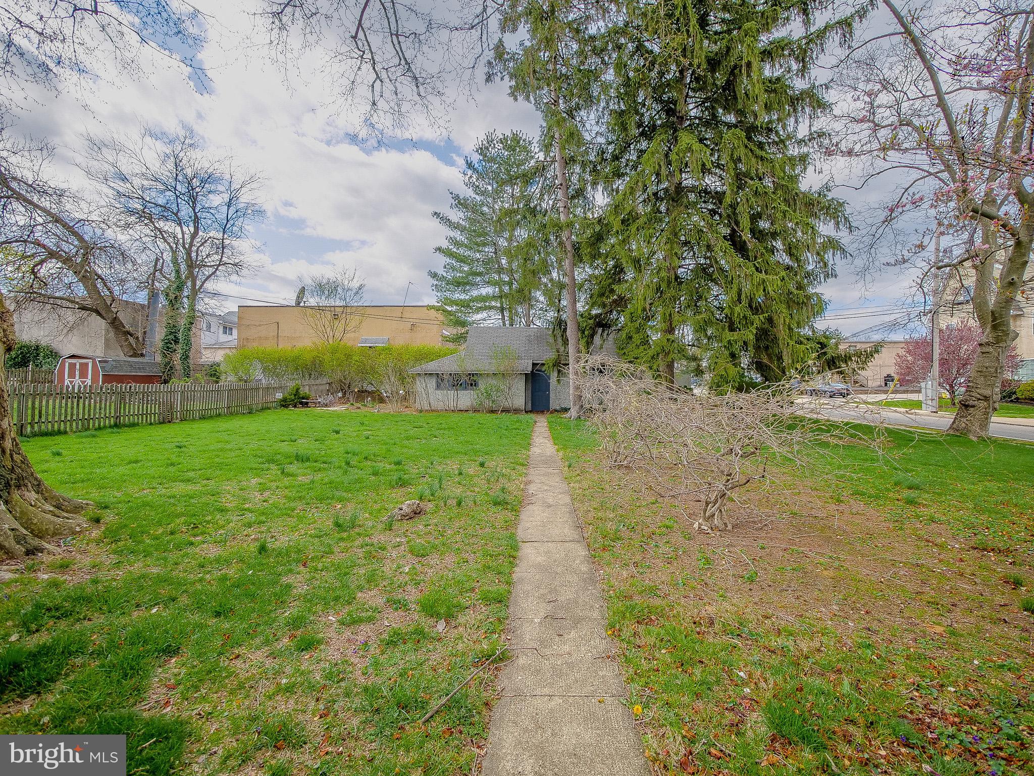 HAVERTOWN - Residential