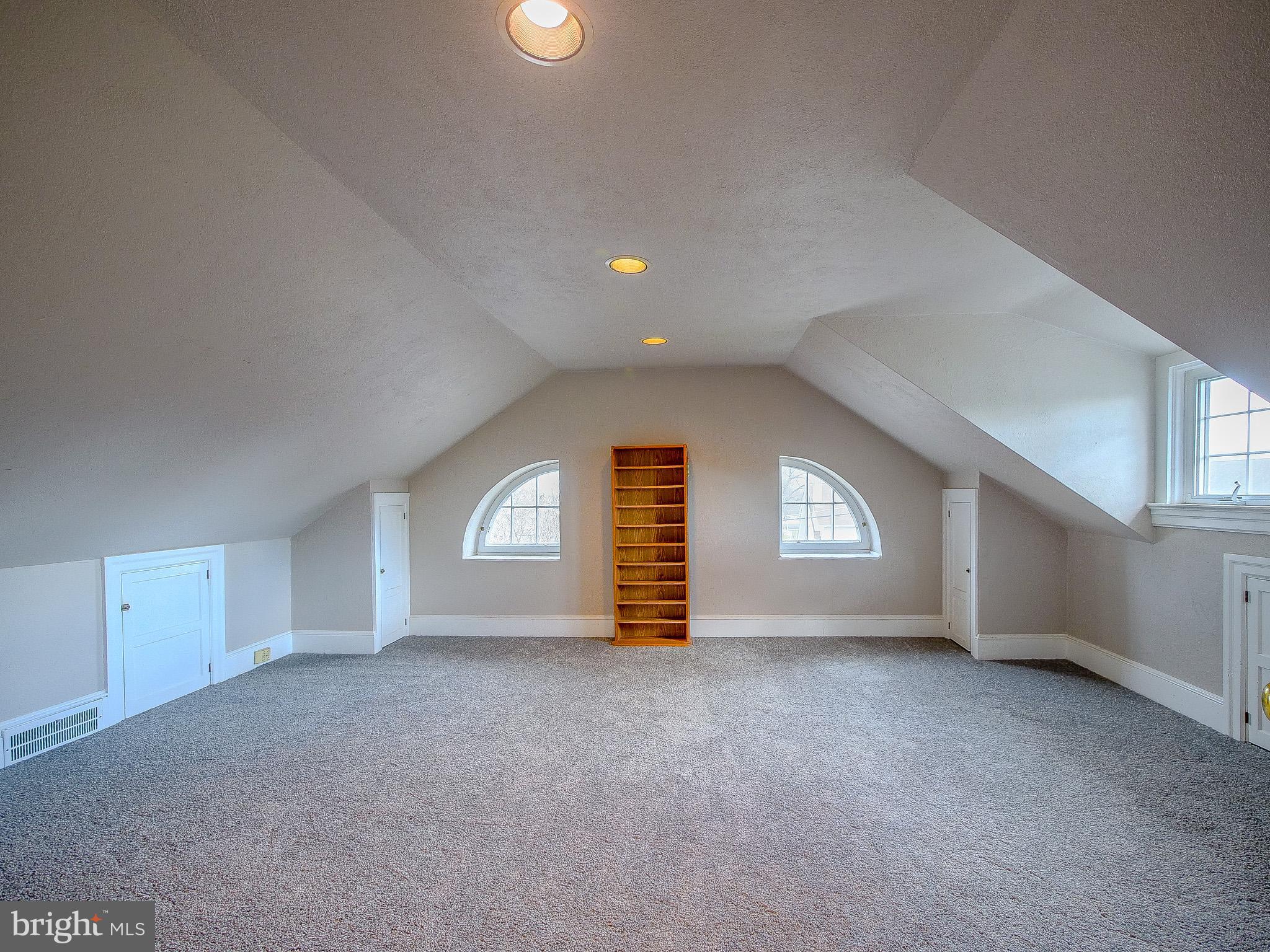 HAVERTOWN - Residential