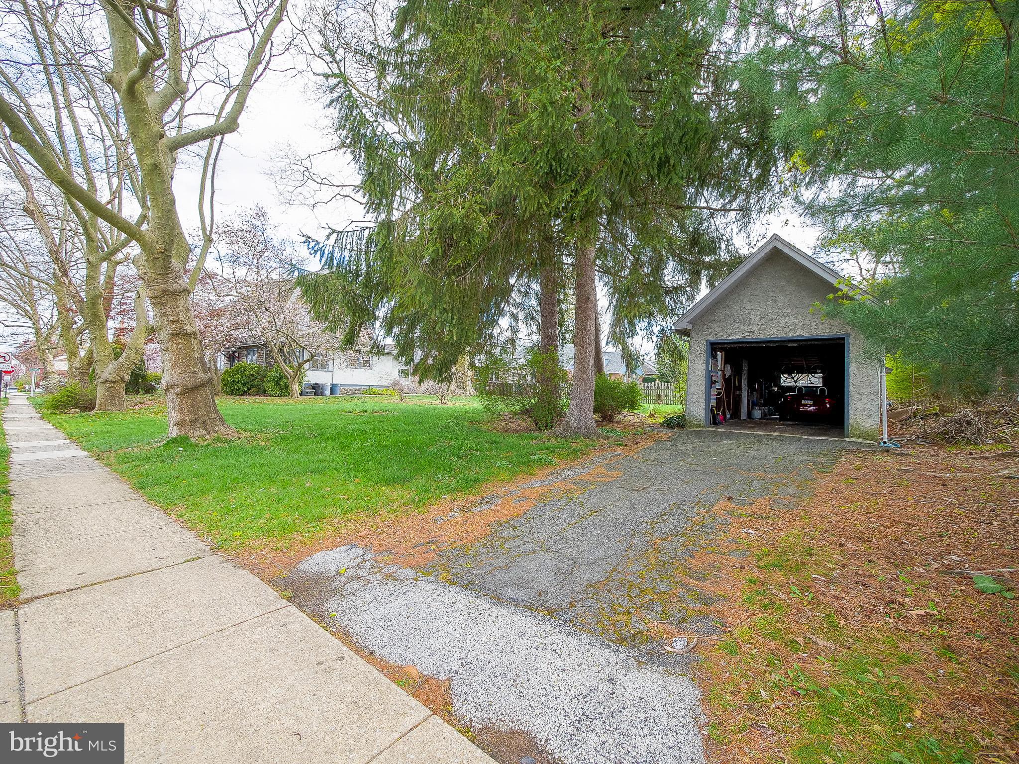 HAVERTOWN - Residential