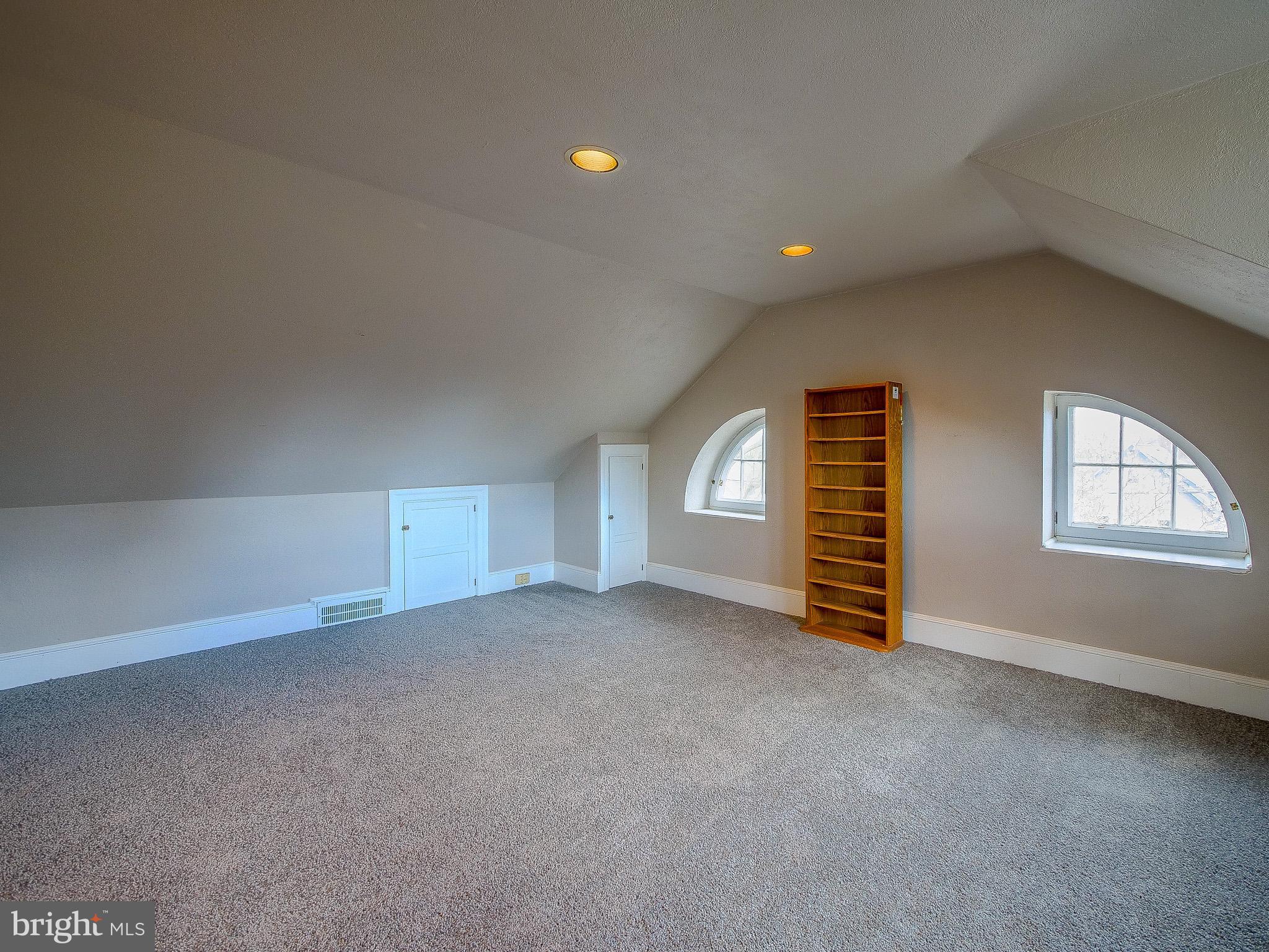 HAVERTOWN - Residential