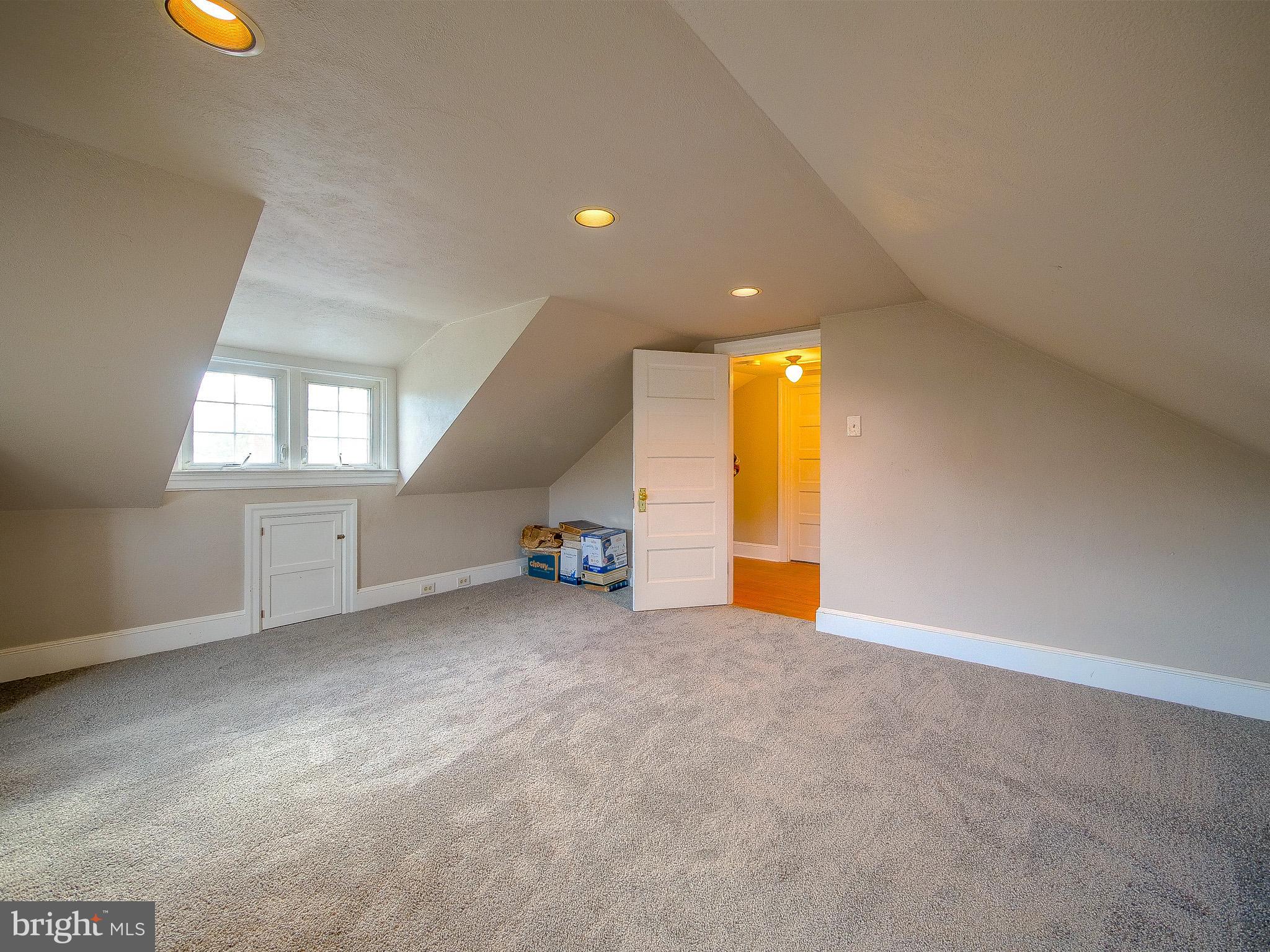 HAVERTOWN - Residential