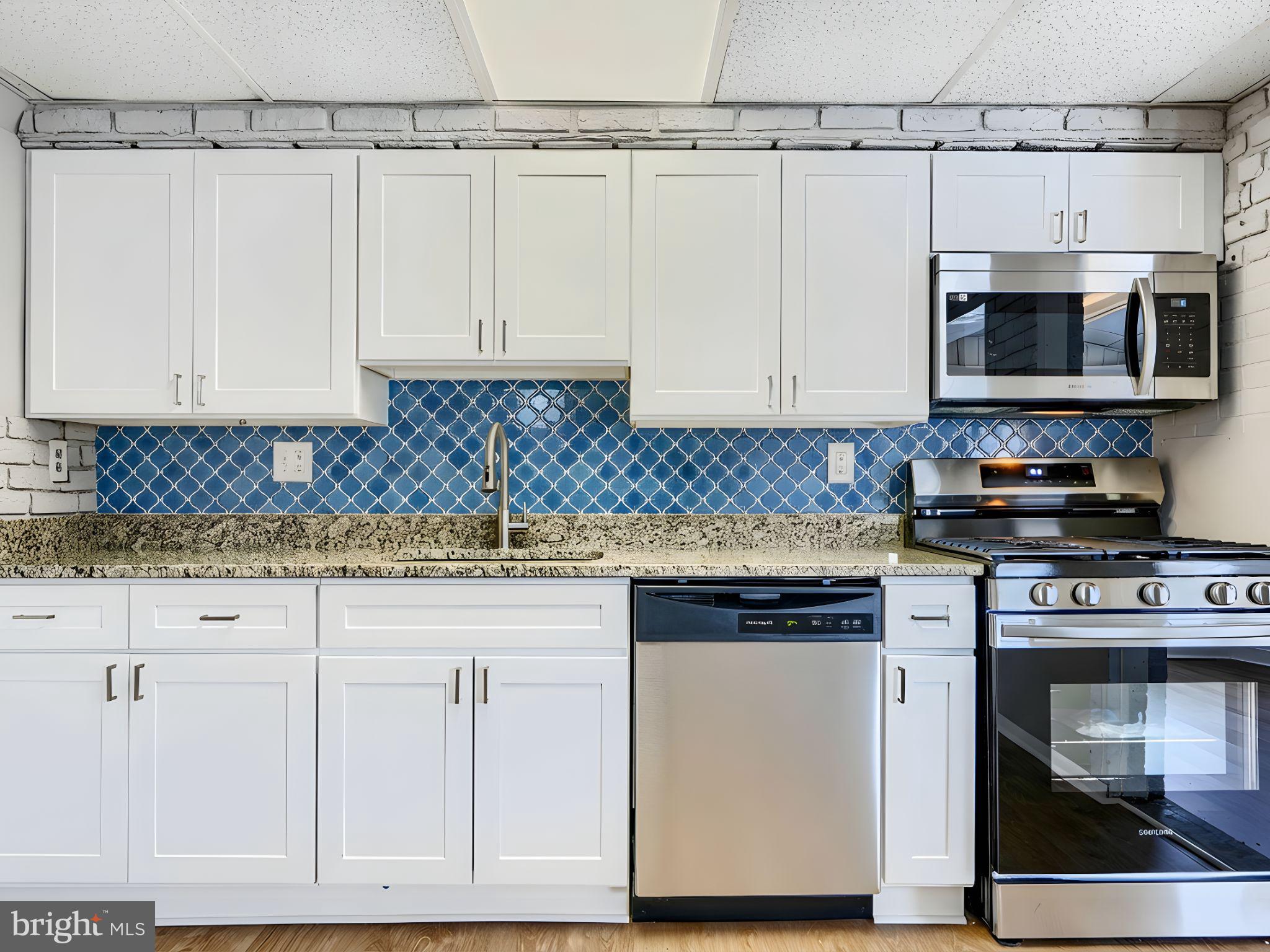 SOUTHFIELD - Residential