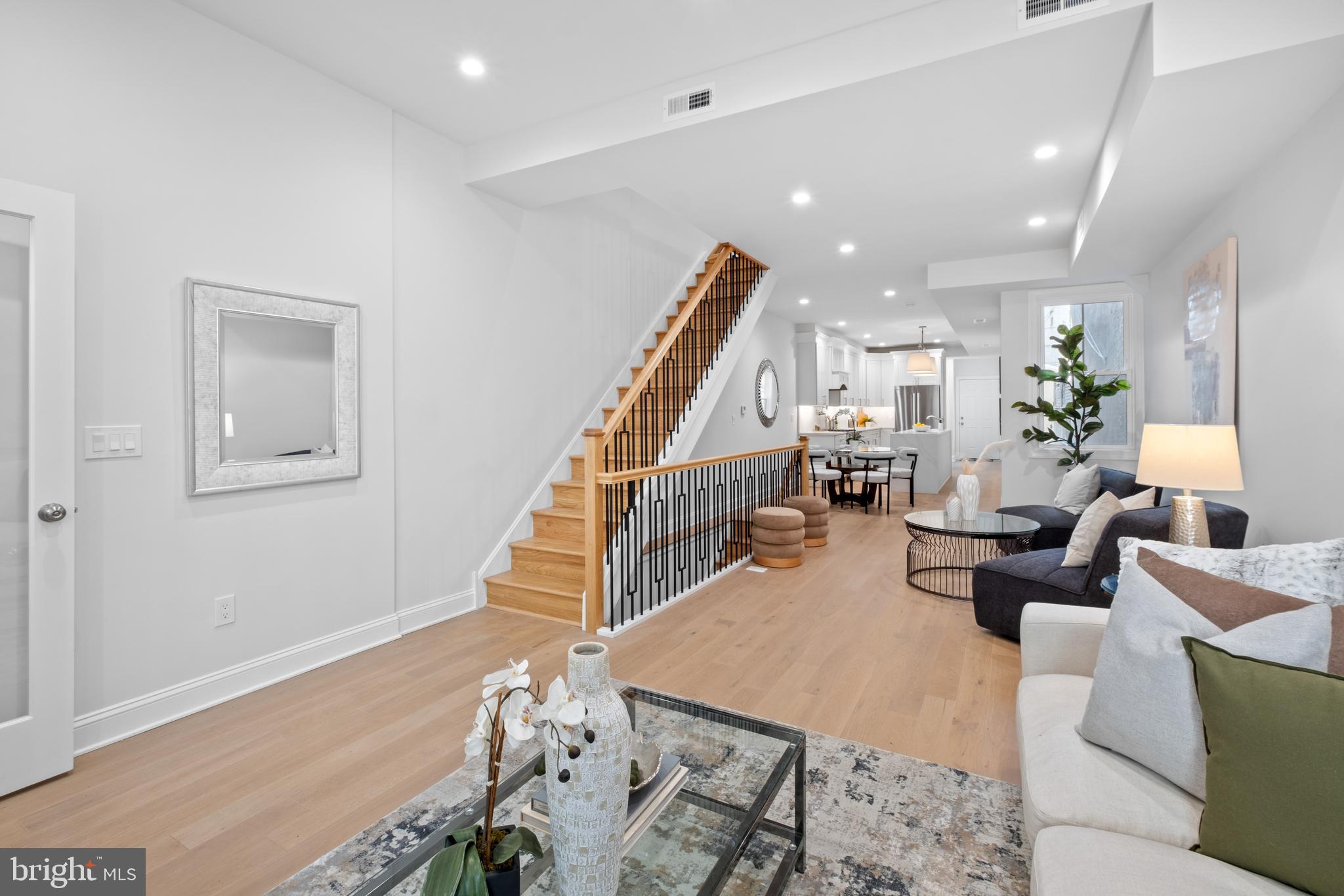 ART MUSEUM AREA - Residential