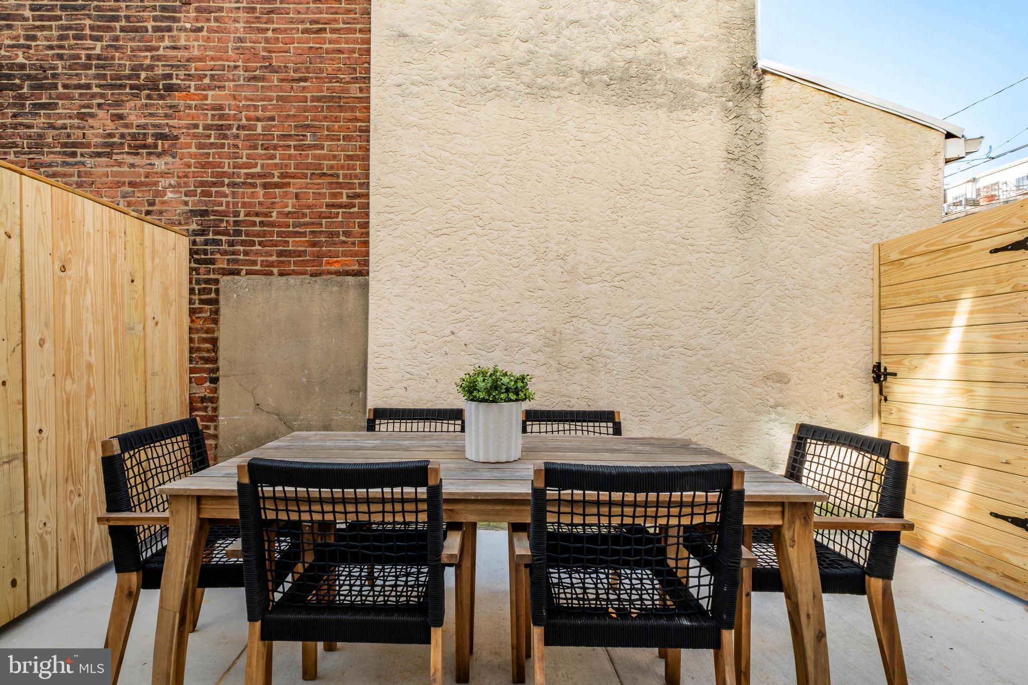 ART MUSEUM AREA - Residential