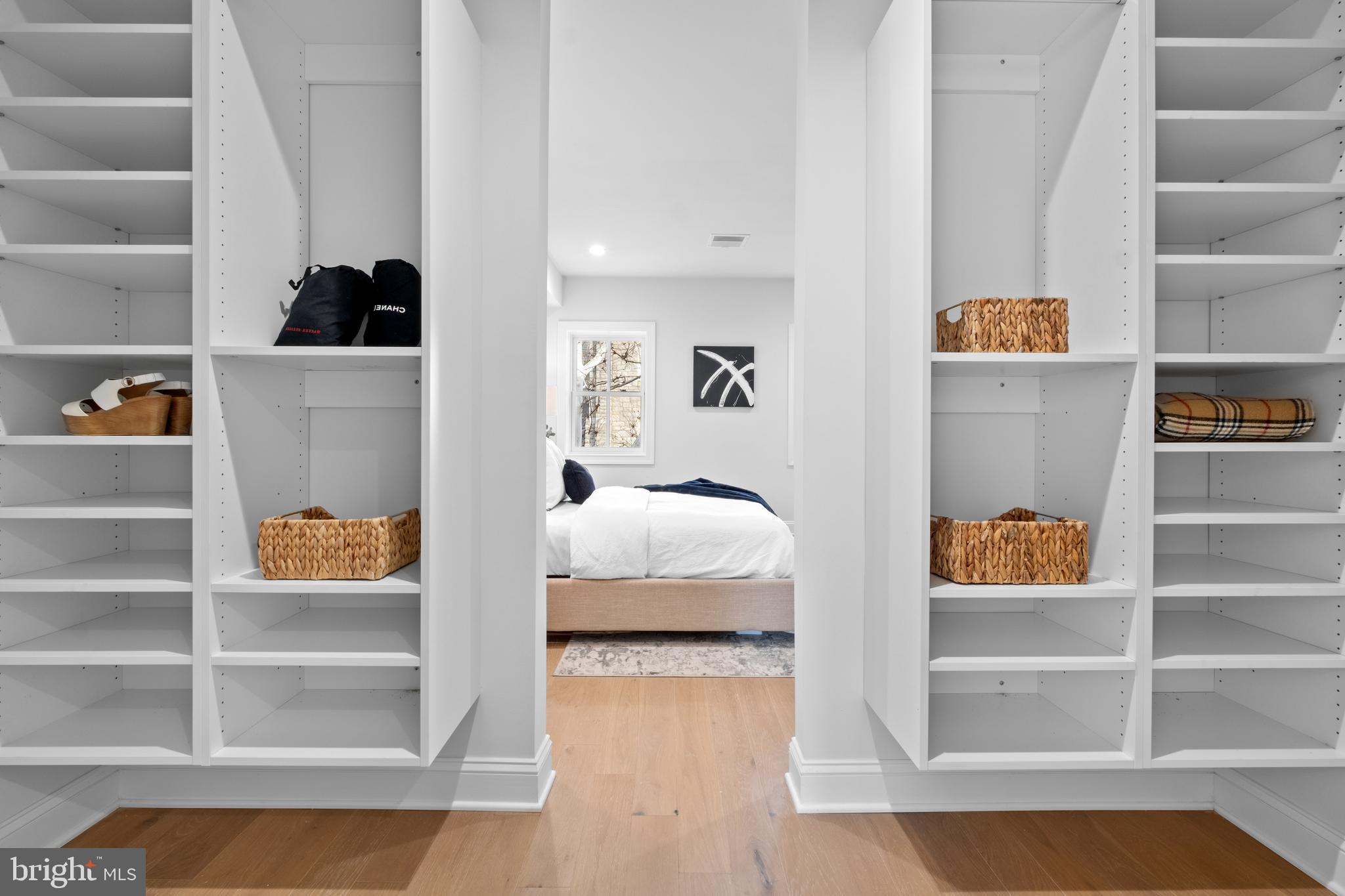 ART MUSEUM AREA - Residential