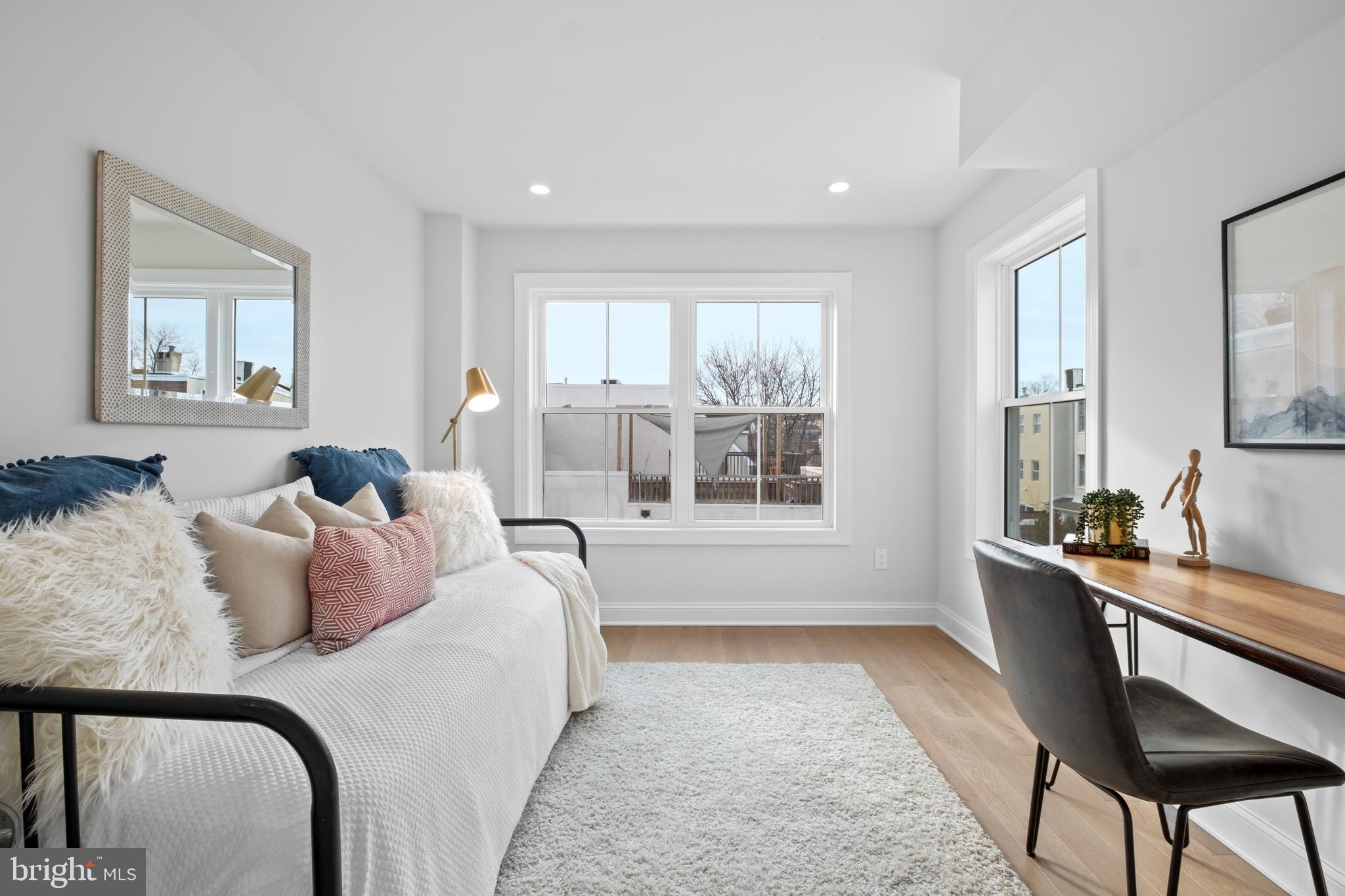 ART MUSEUM AREA - Residential