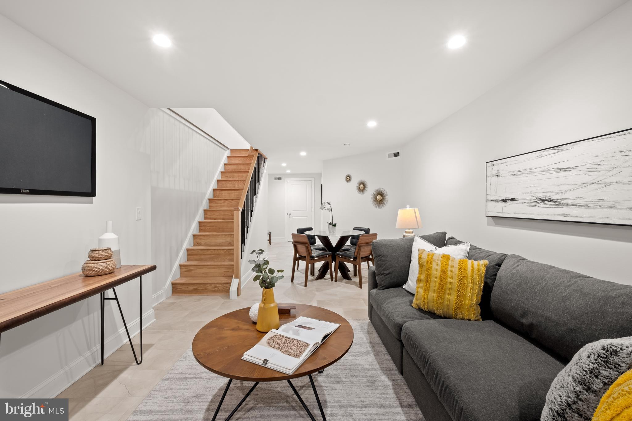 ART MUSEUM AREA - Residential