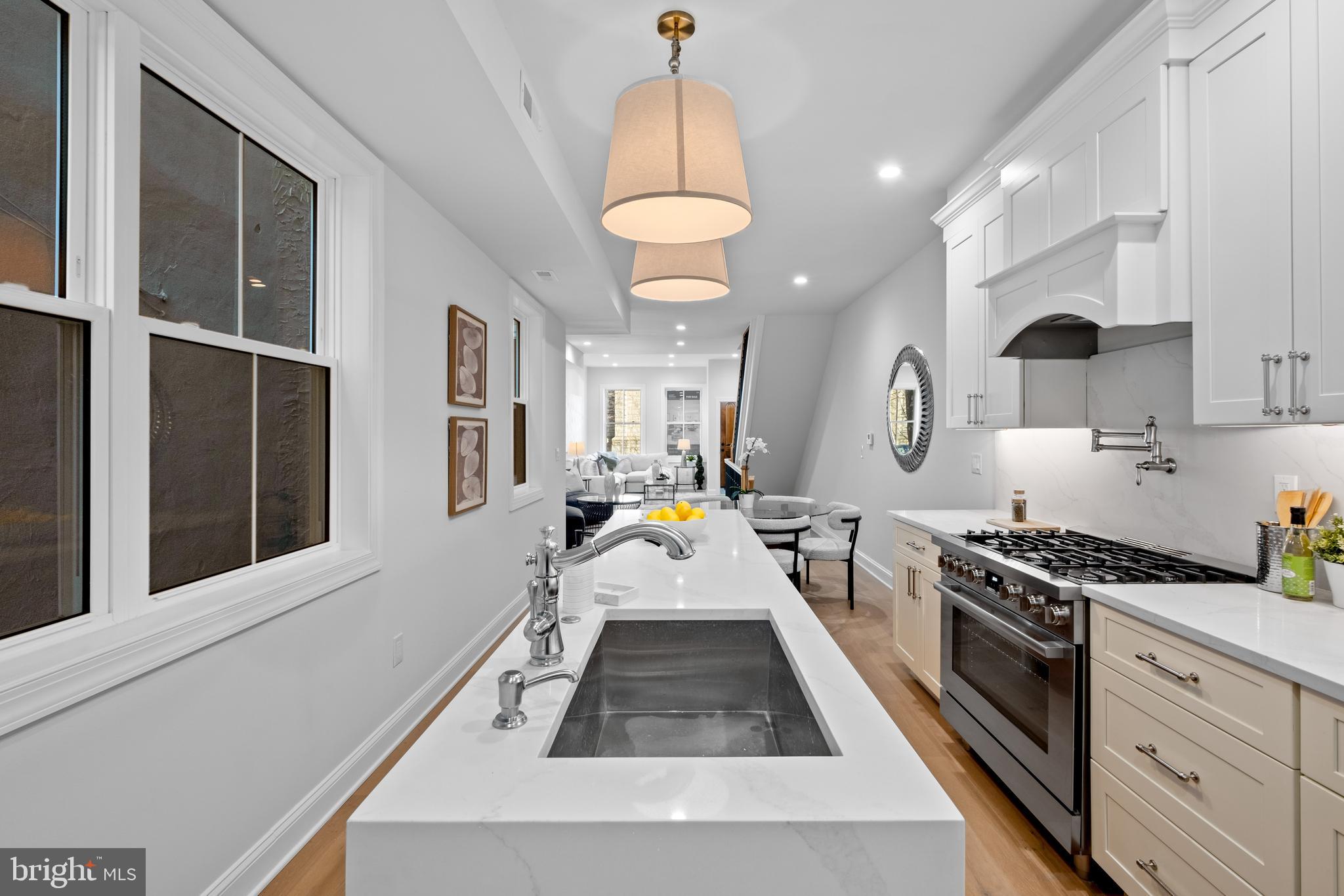 ART MUSEUM AREA - Residential