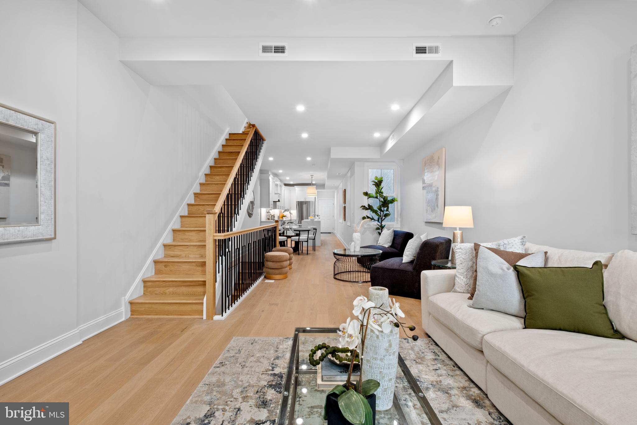 ART MUSEUM AREA - Residential