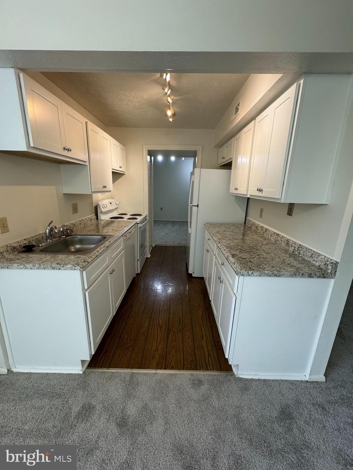 GREENBRIAR CONDO PHASE I - Residential